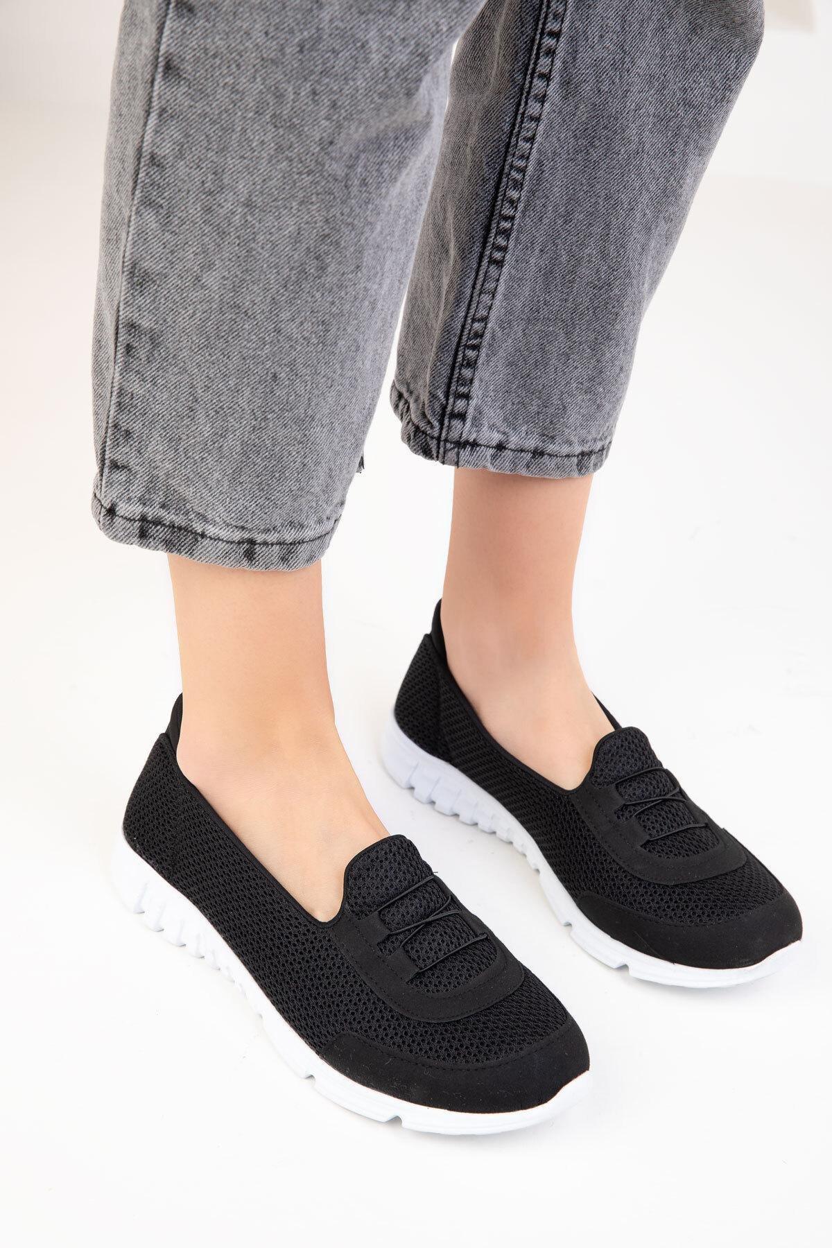 Black Plain Sneakers, , large image number 2