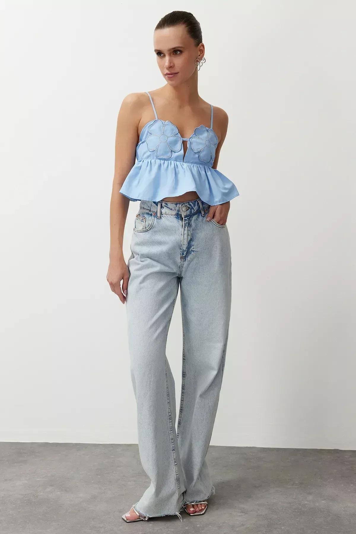 Light Blue Crop Woven Floral Embroidered Blouse, single, LIGHT BLUE, large image number 2