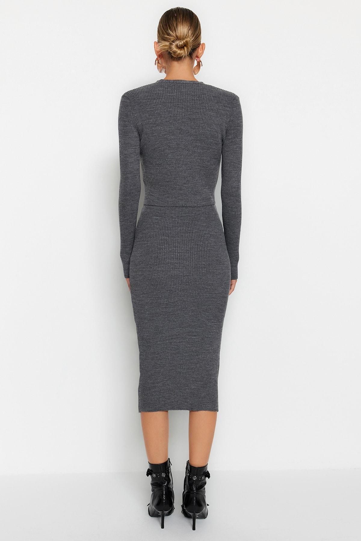 Grey V-Neck Bodycon Dress, , large image number 5