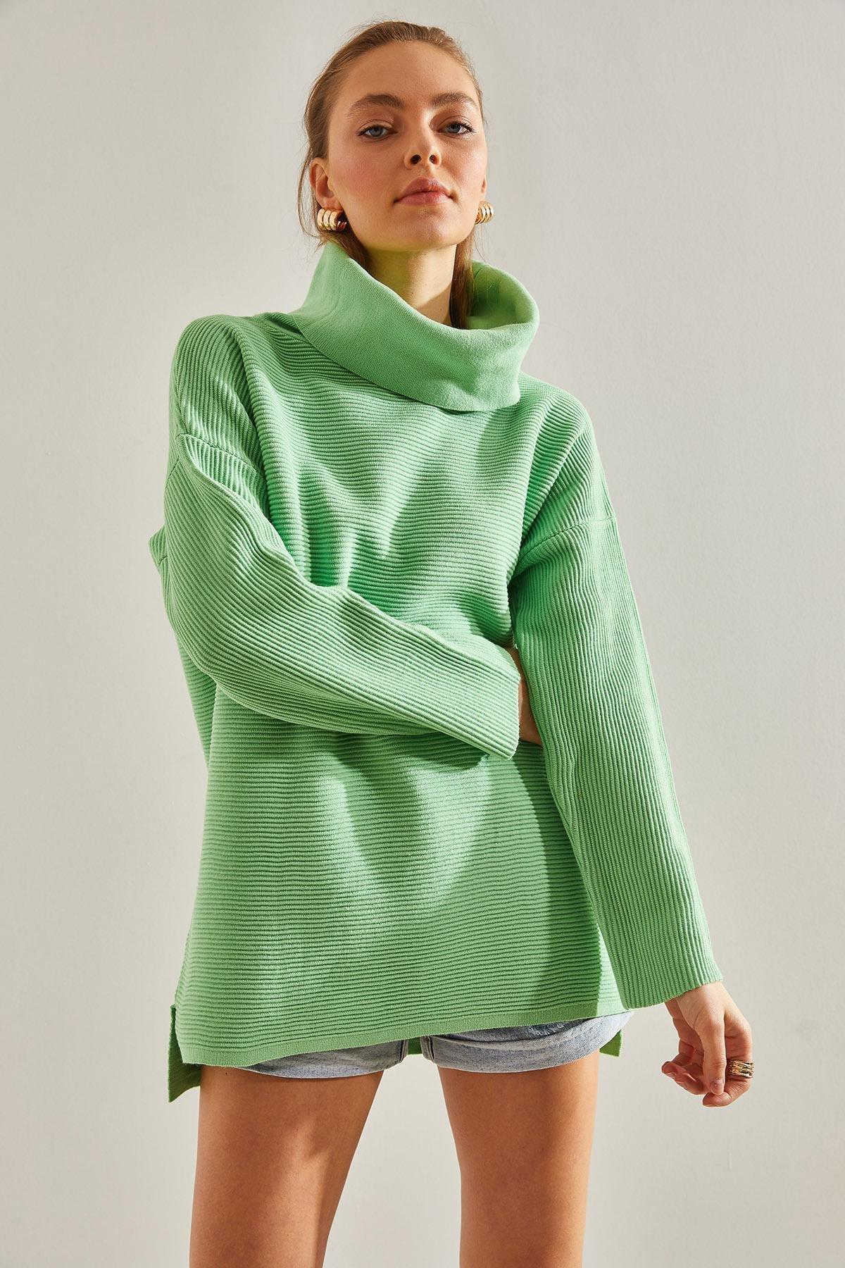 Green Turtleneck Oversize Knitted Sweater, , large image number 5