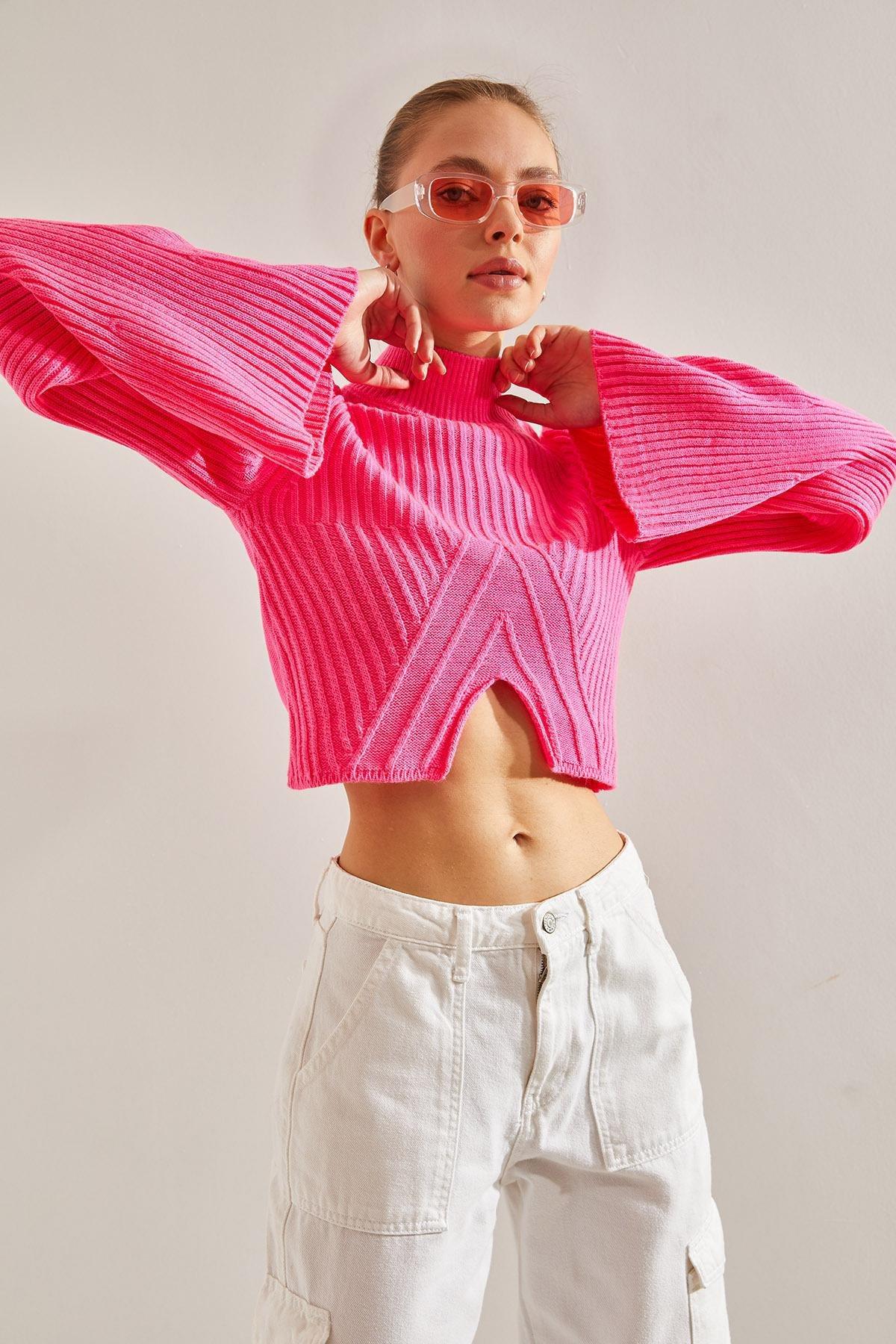 Pink Half Turtleneck Pattern Crop Sweater, Fuchsia, large image number 1