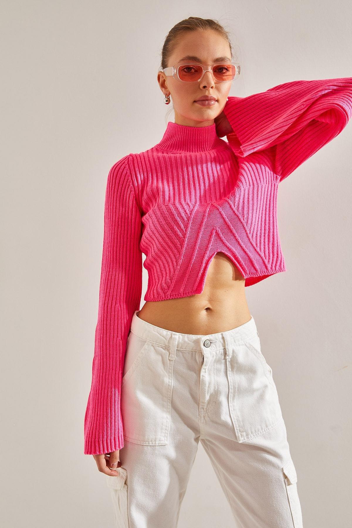 Pink Half Turtleneck Pattern Crop Sweater, Fuchsia, large image number 2