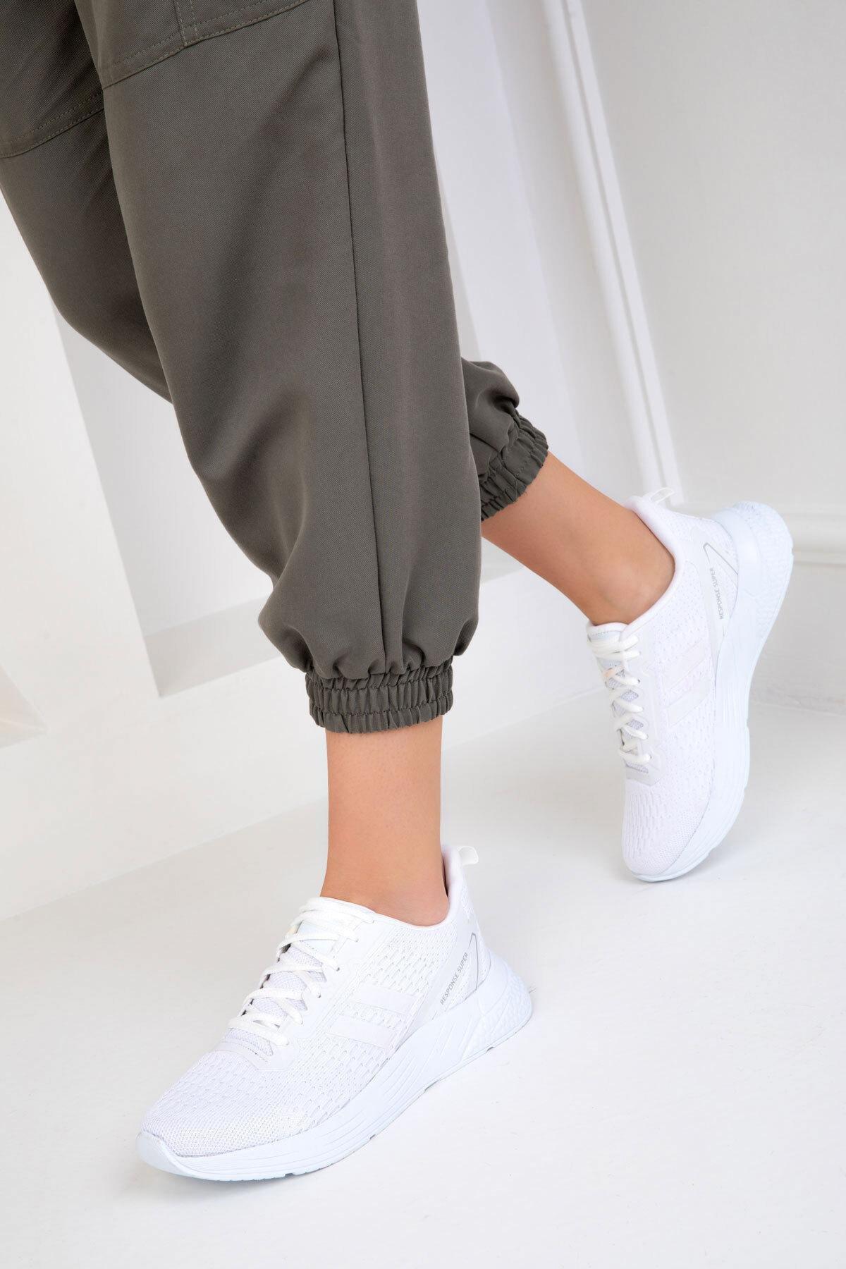 White Plain Sneakers, , large image number 0