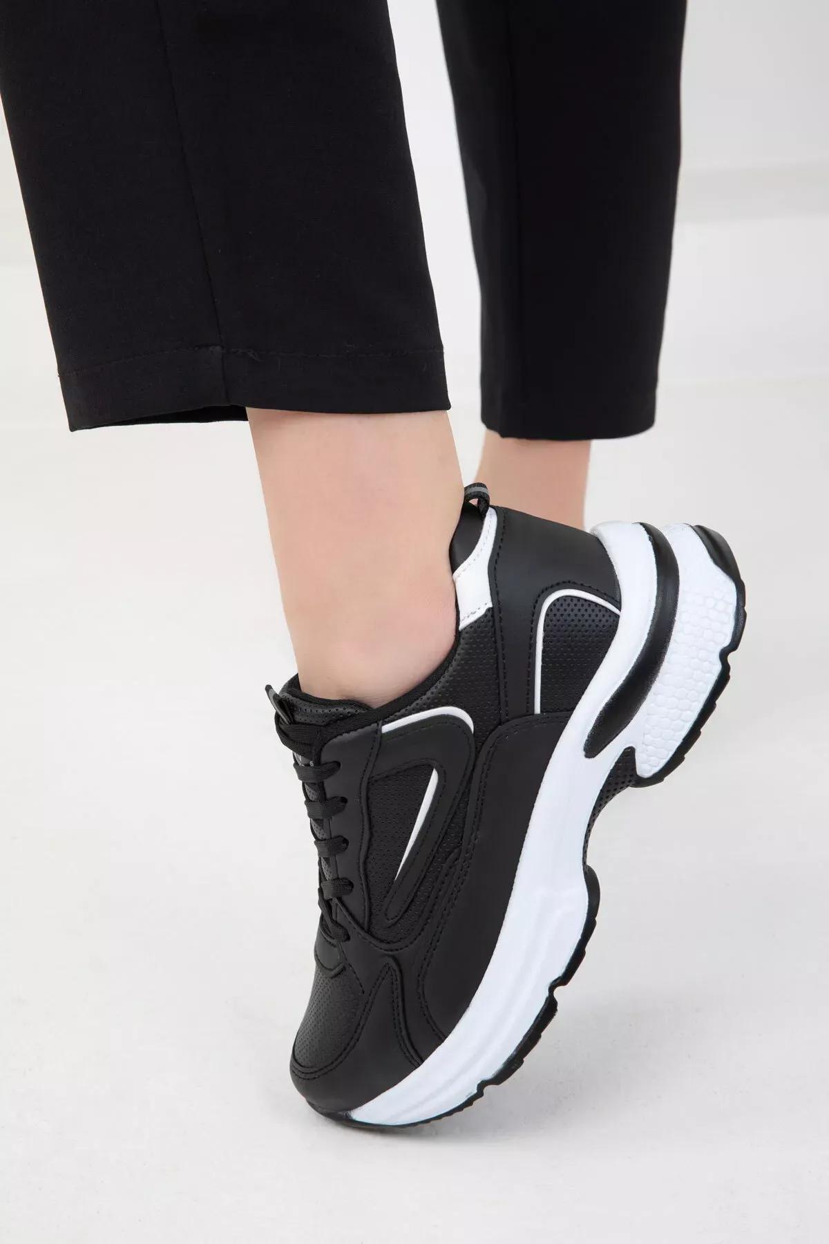 Black White Sneakers, C101_2992, large image number 3