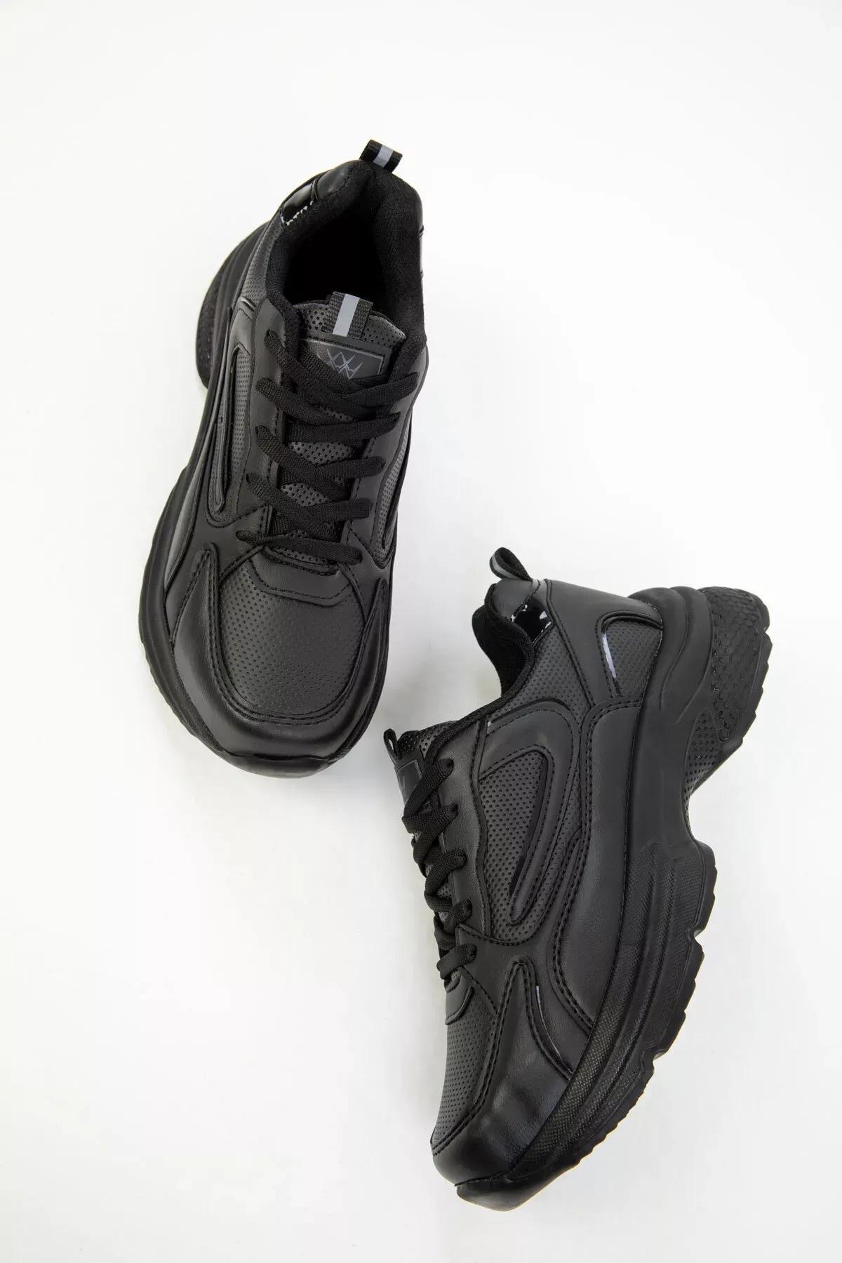 Black Sneakers, C101_7387, large image number 1