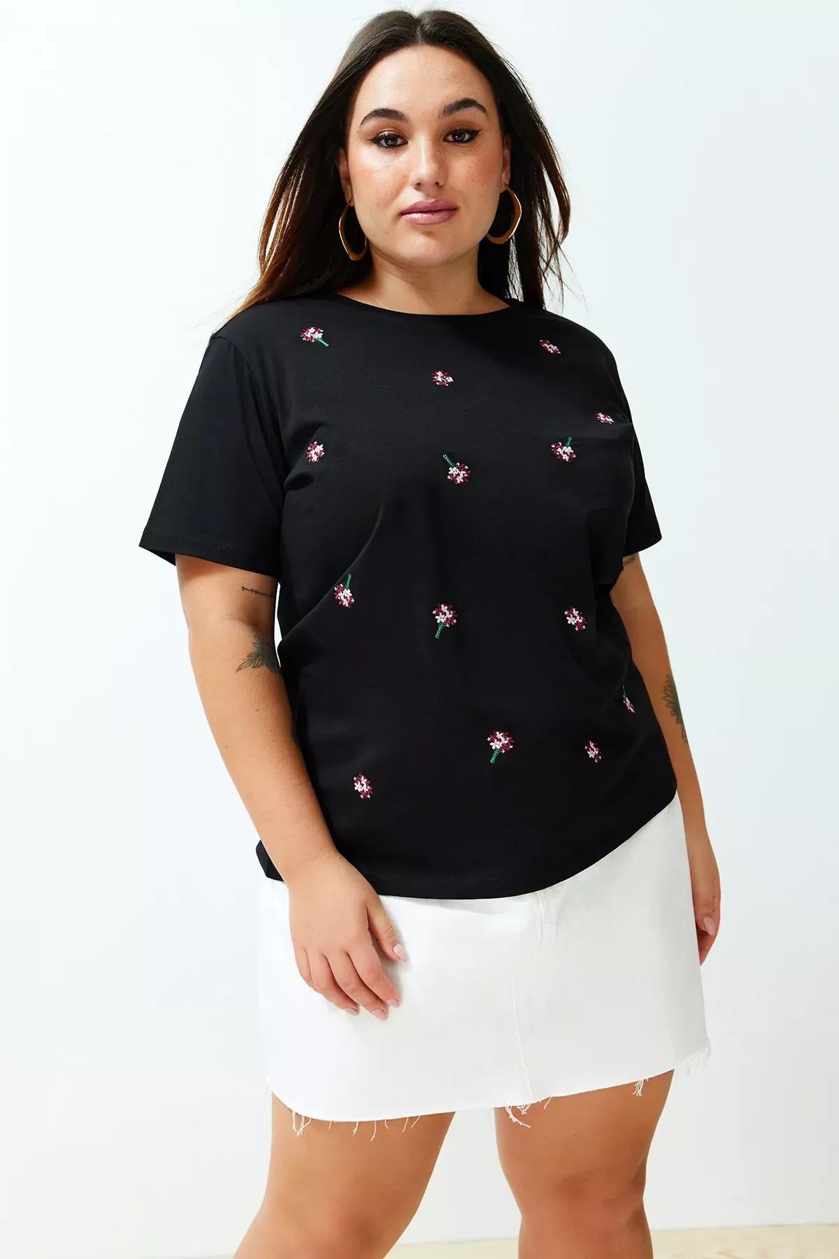 Black Embroidered Boyfriend T-Shirt, BLACK, medium