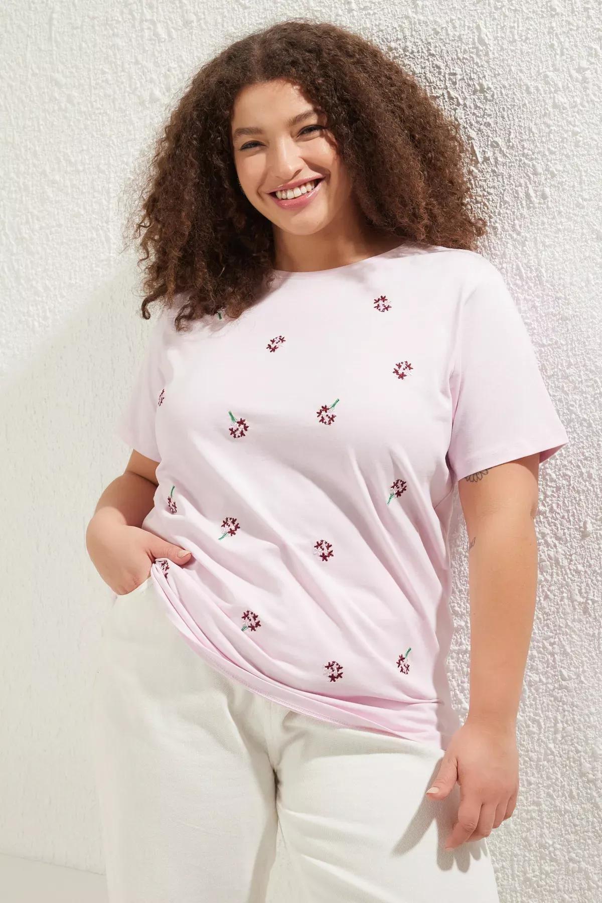Pink Embroidery Detailed Plus-Size T-Shirt, LIGHT PINK, large image number 0
