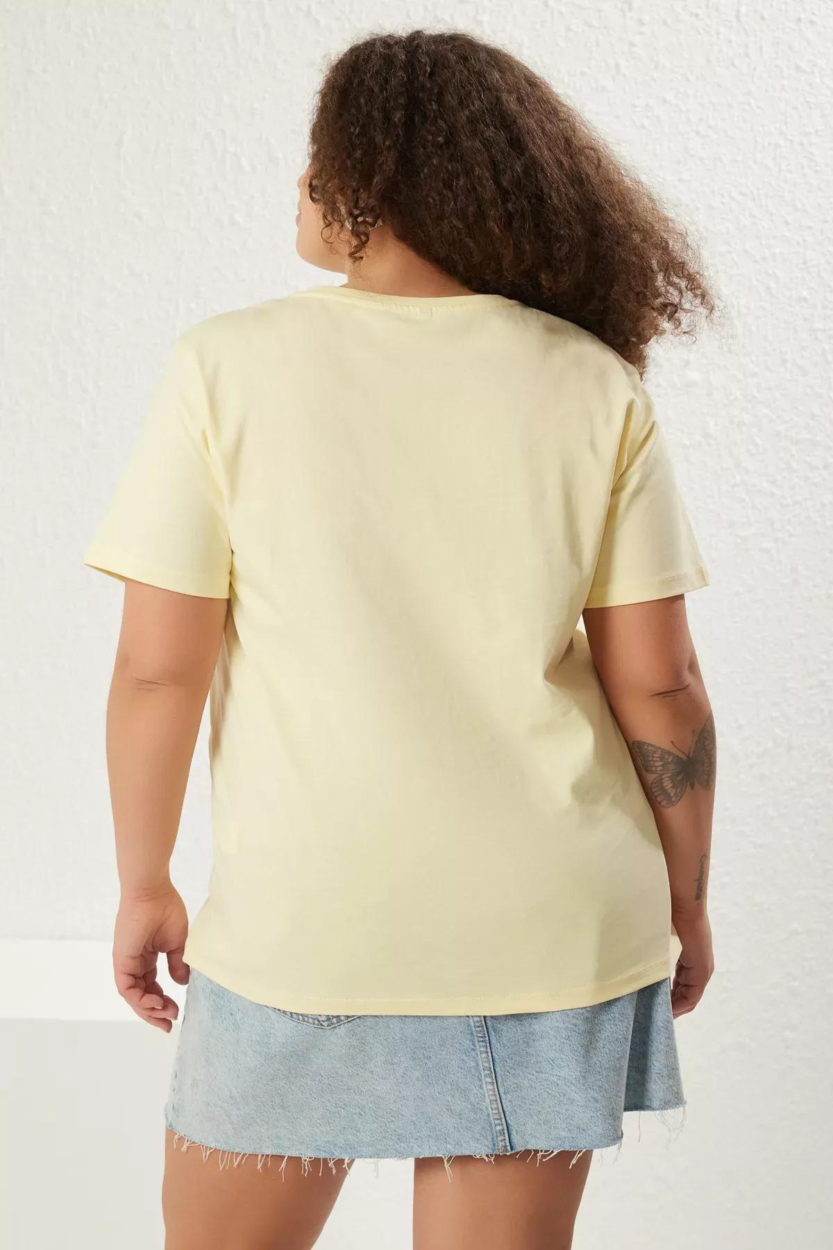 Yellow Embroidery Detailed Knitted Plus-Size T-Shirt, , large image number 4