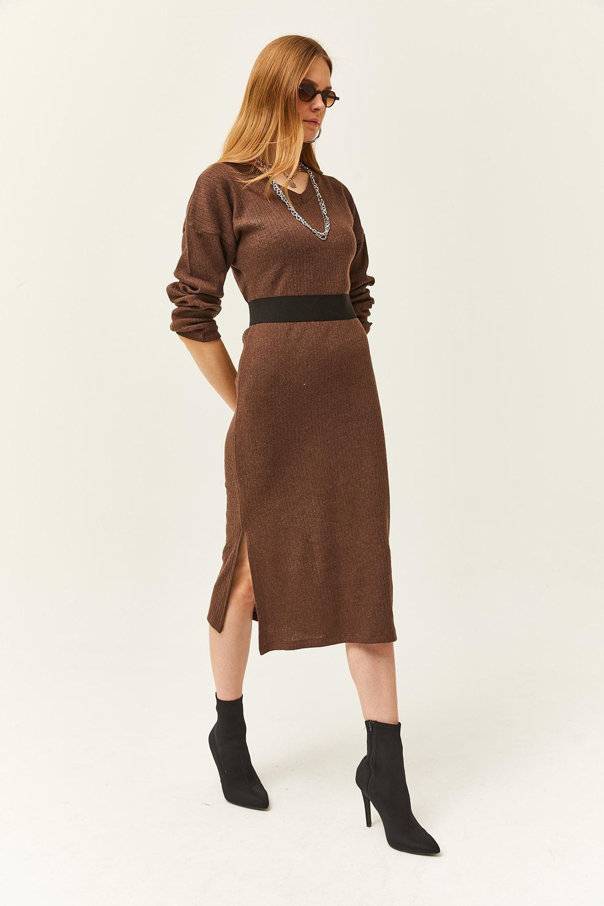 Brown Textured Sweater Midi Dress, , large image number 2