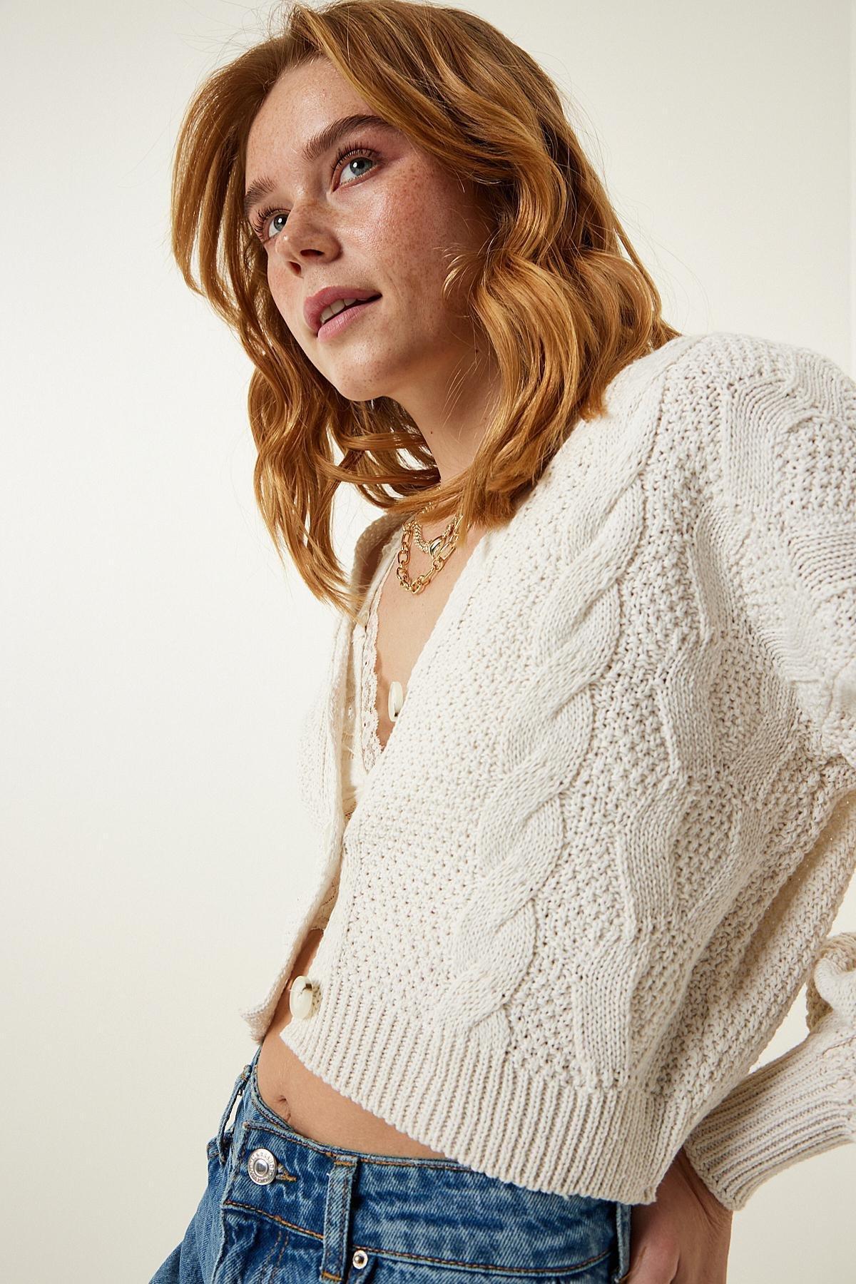 White Buttoned Knitted Cardigan, C101_162, large image number 2