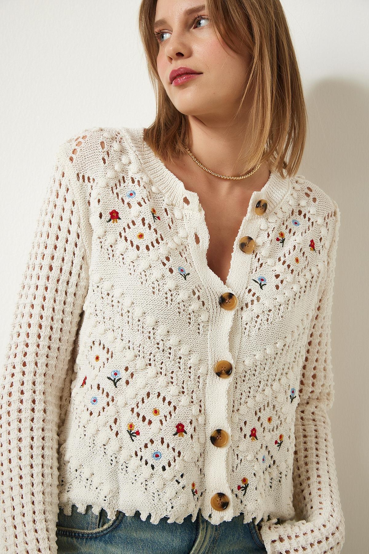 White Floral Embroidered Textured Knitted Cardigan, , large image number 4