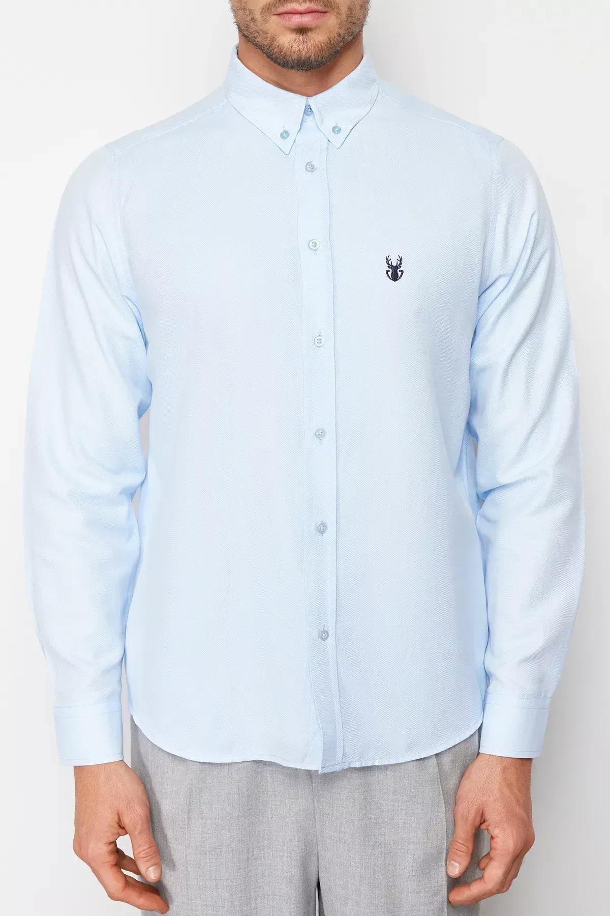 قميص مطرز بقصة سليم فت، أزرق, LIGHT BLUE, large image number 4