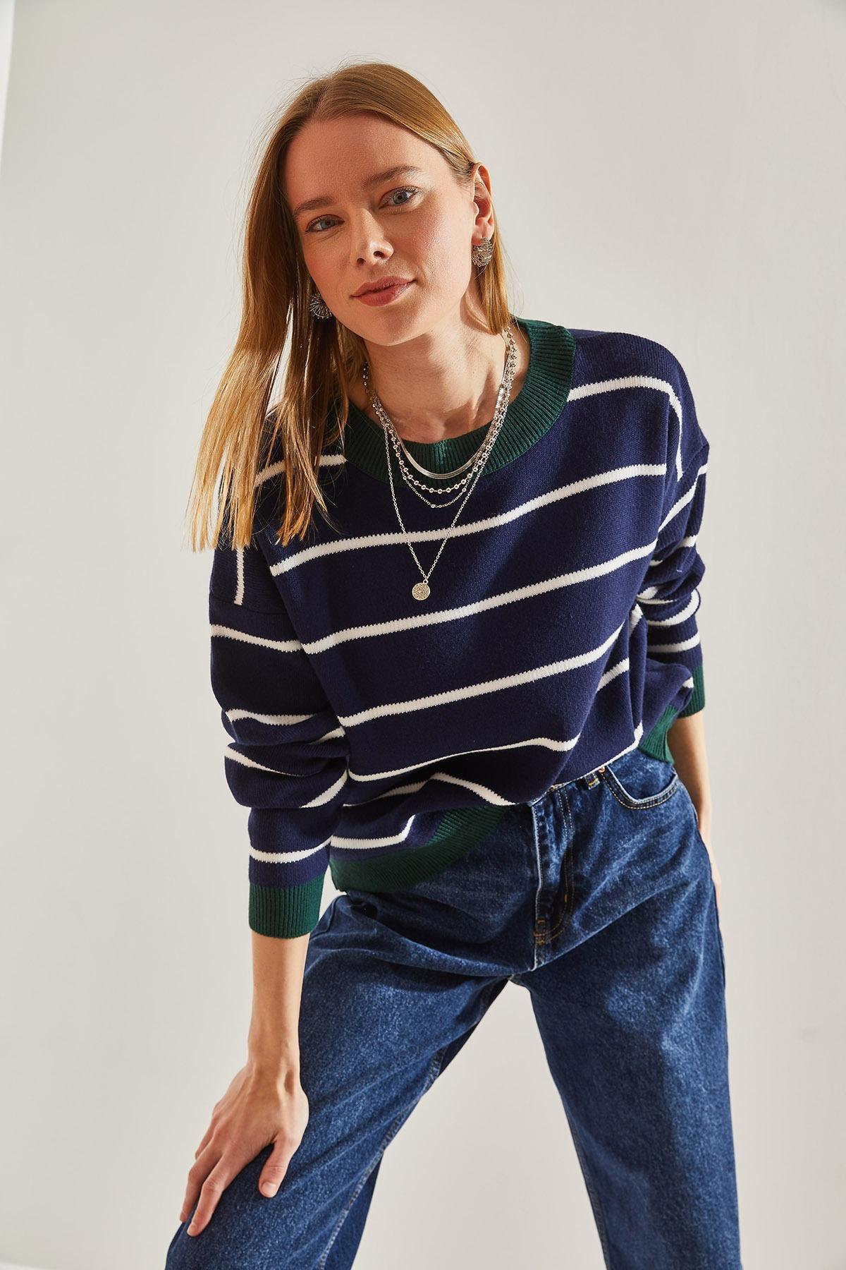 White Striped Crew Neck Sweater, C101_5216, large image number 1