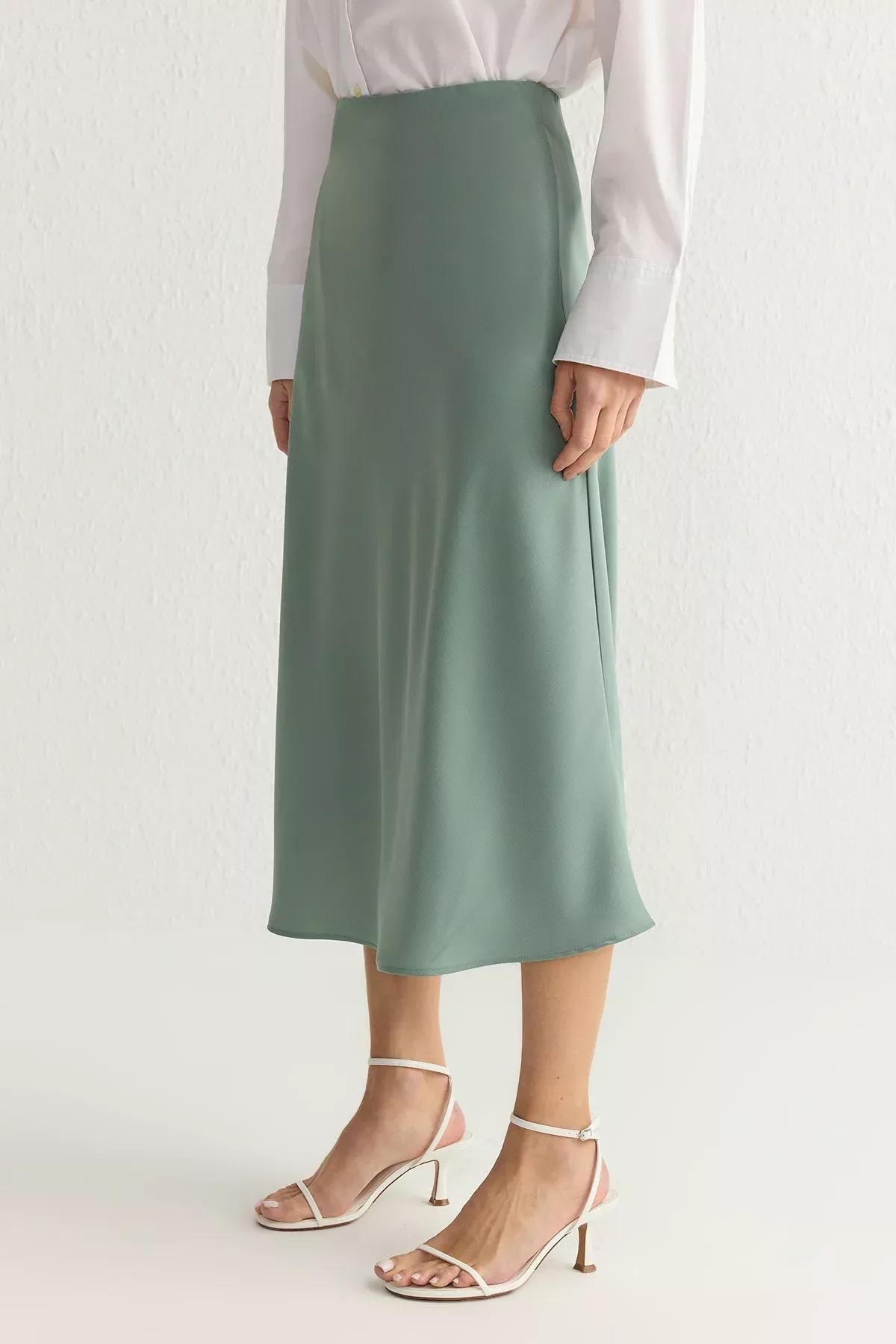 Green A-Line Satin Midi Skirt, , large image number 3