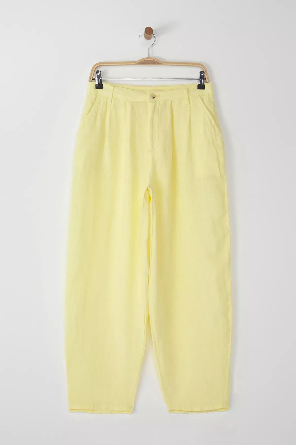 بنطال كتان بقصة باريل، أصفر, Yellow, large image number 0