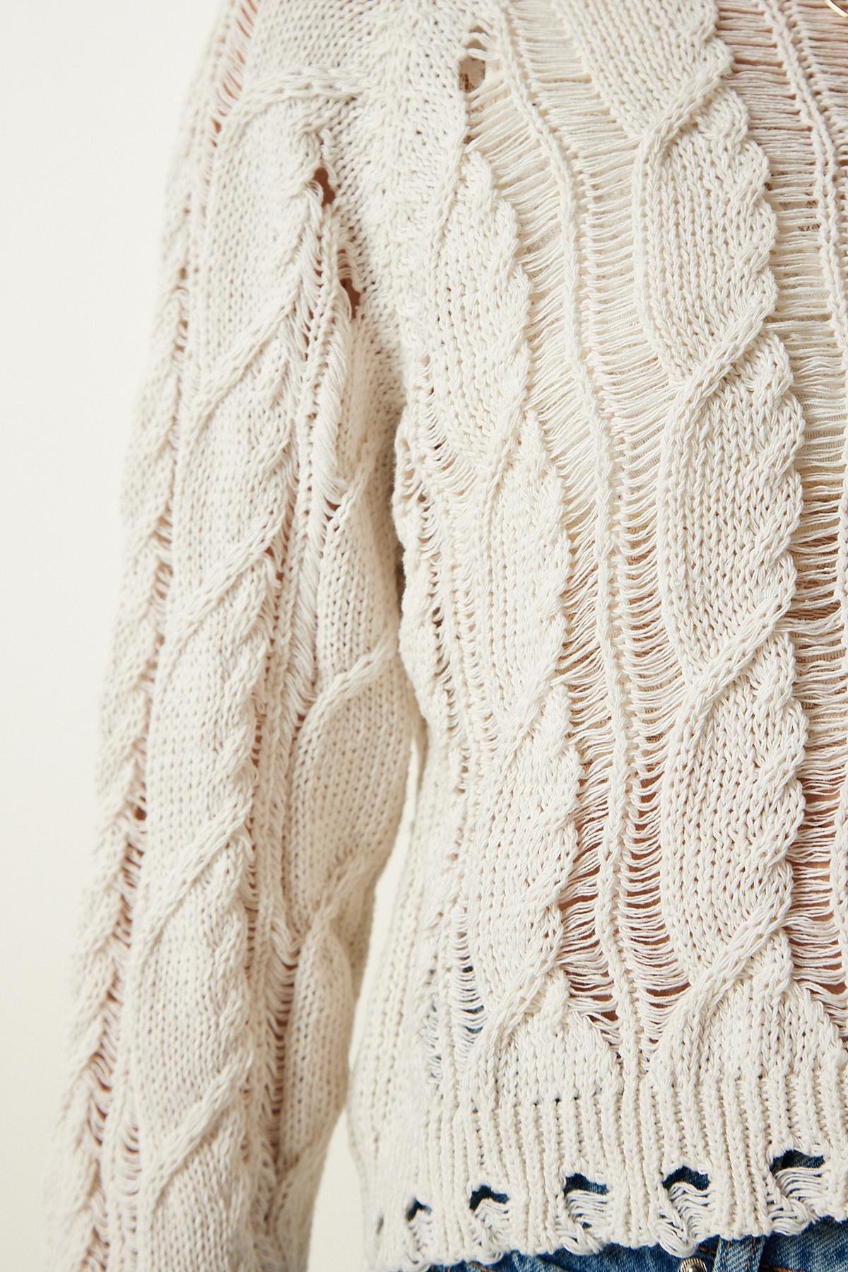 White Openwork Knitted Sweater, C101_162, large image number 4