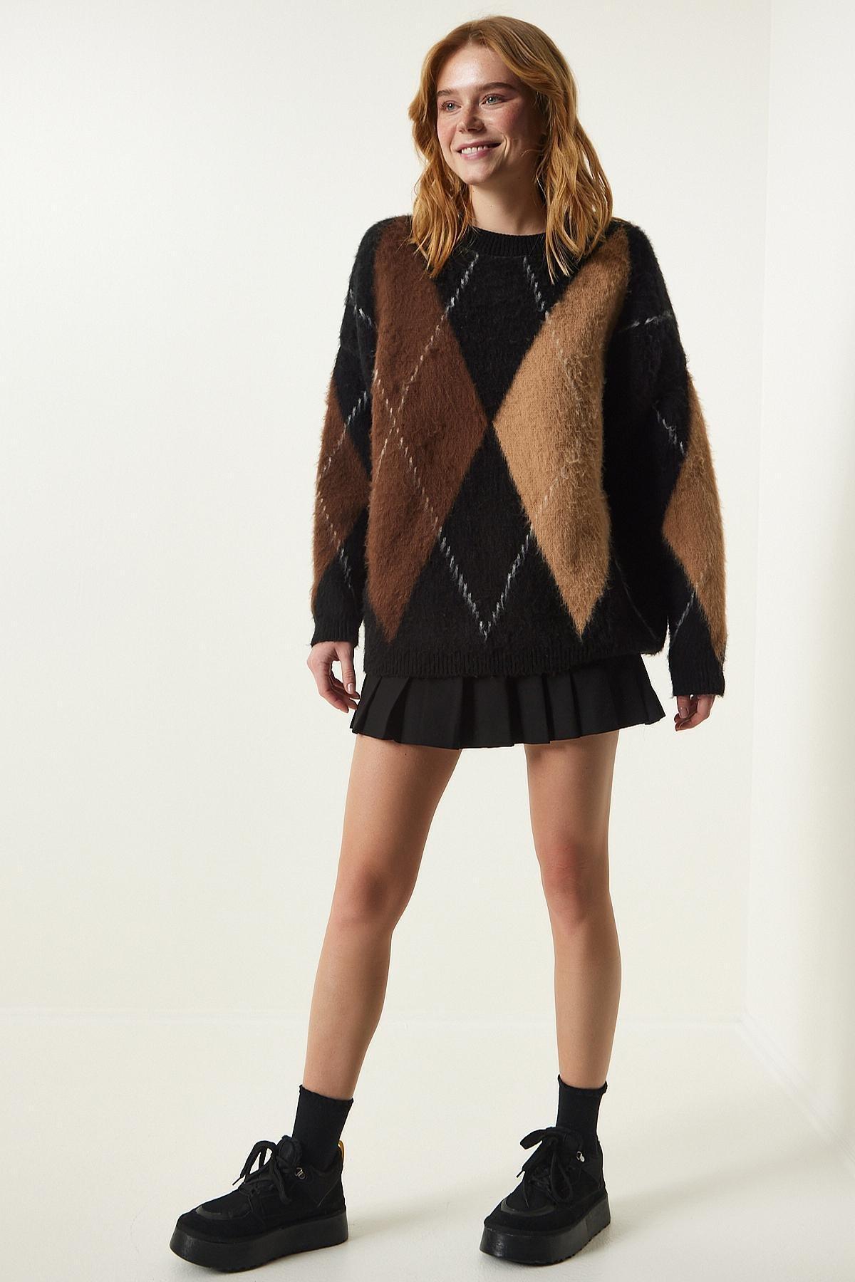 Womens Black Brown Patterned Oversize Bearded Knitwear Sweater MW00138, single, Black Brown, large image number 0