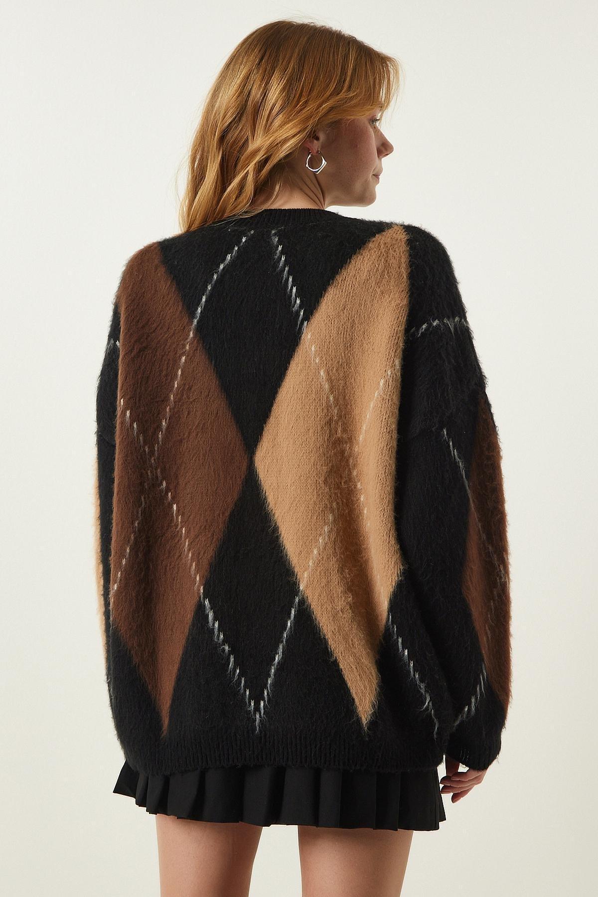 Womens Black Brown Patterned Oversize Bearded Knitwear Sweater MW00138, single, Black Brown, large image number 4
