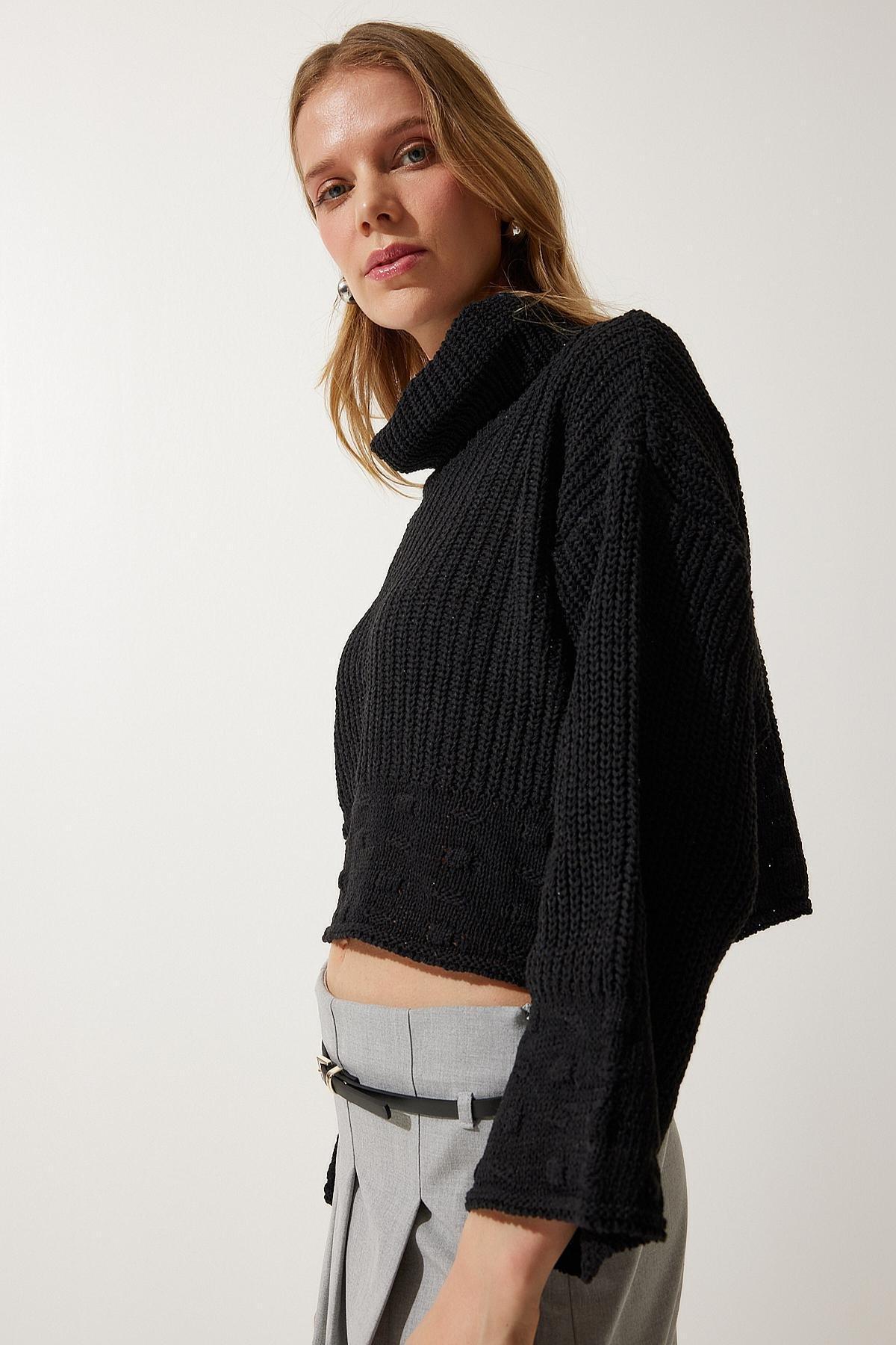 Black Turtleneck Textured Knit Sweater, C101_5720, large image number 3