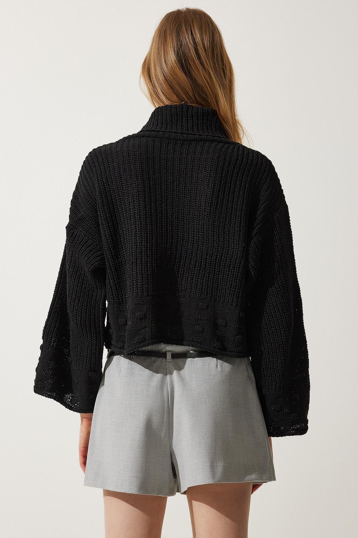 Black Turtleneck Textured Knit Sweater, C101_5720, large image number 4