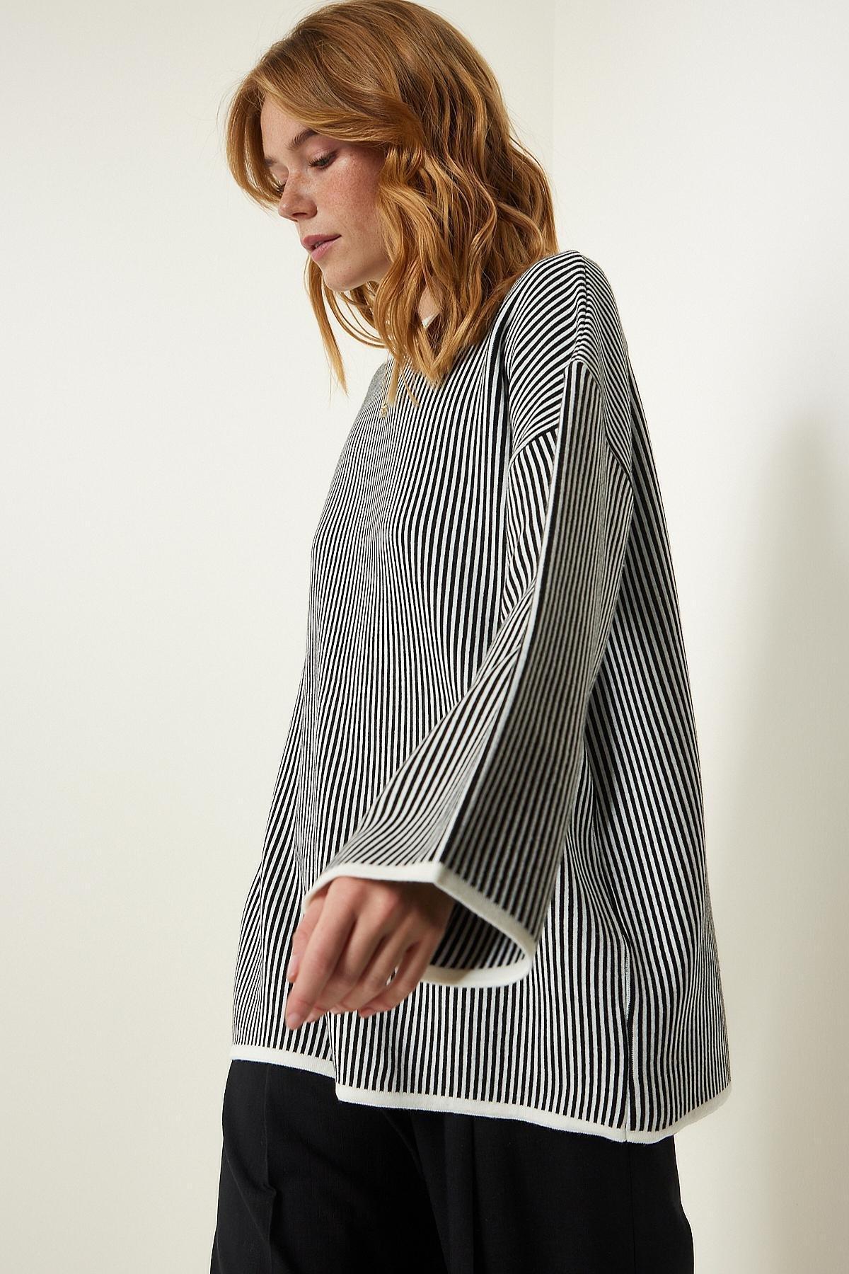 Black and White Striped Oversize Knitwear Sweater, BLACK WHITE, large image number 1