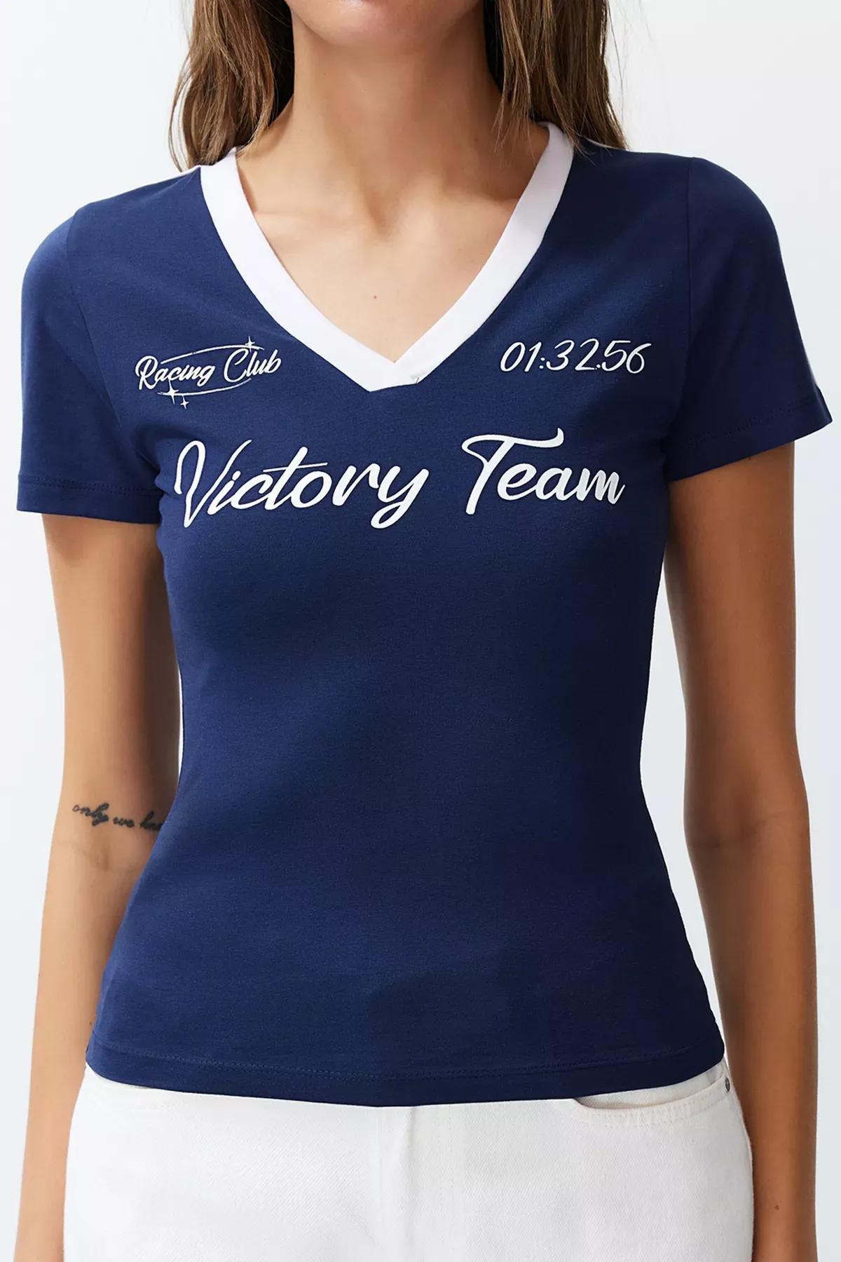 Blue Motto Printed V-Neck T-Shirt, DARK BLUE, large image number 6