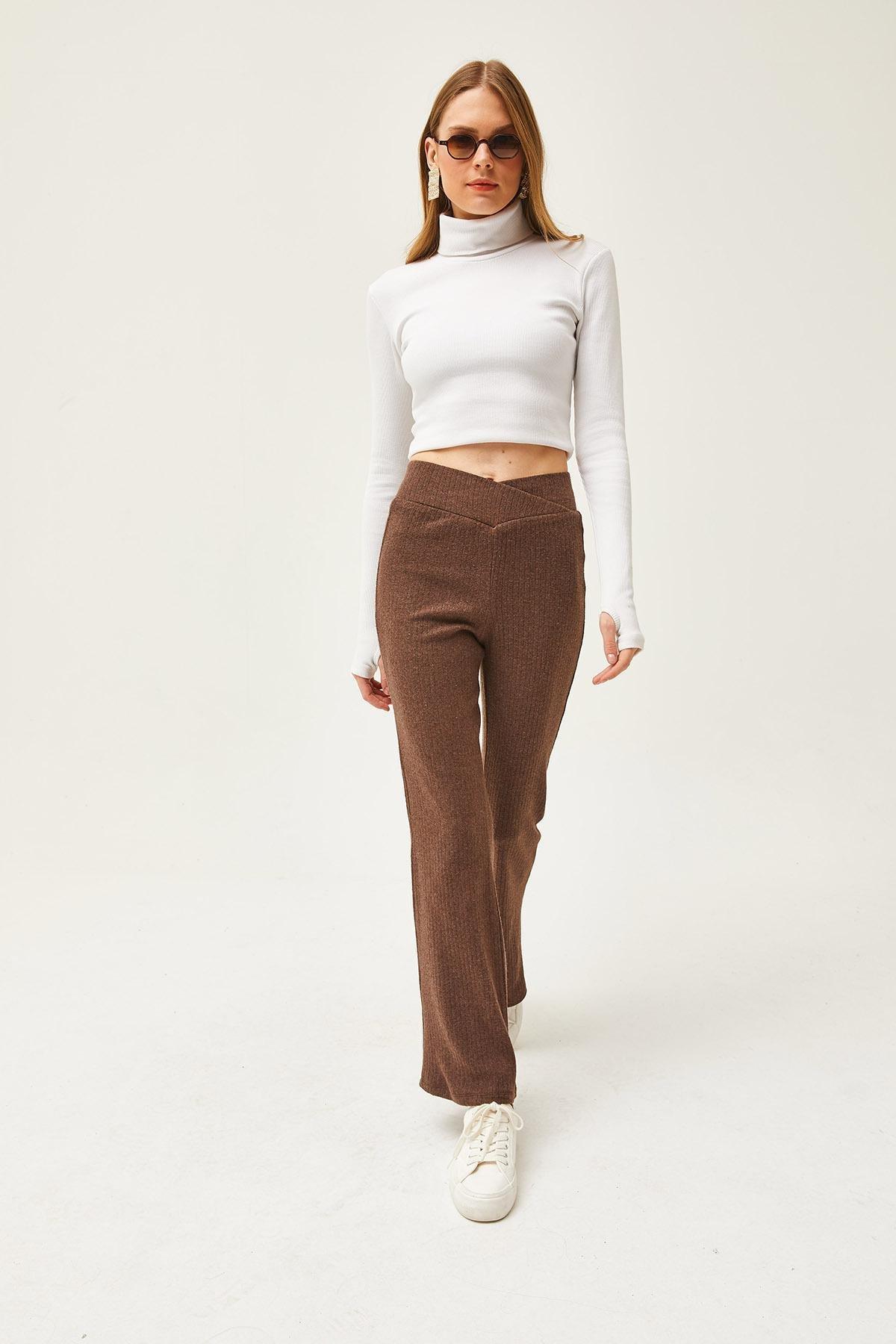 Brown Detailed Raised Spanish Leggings, , large image number 4