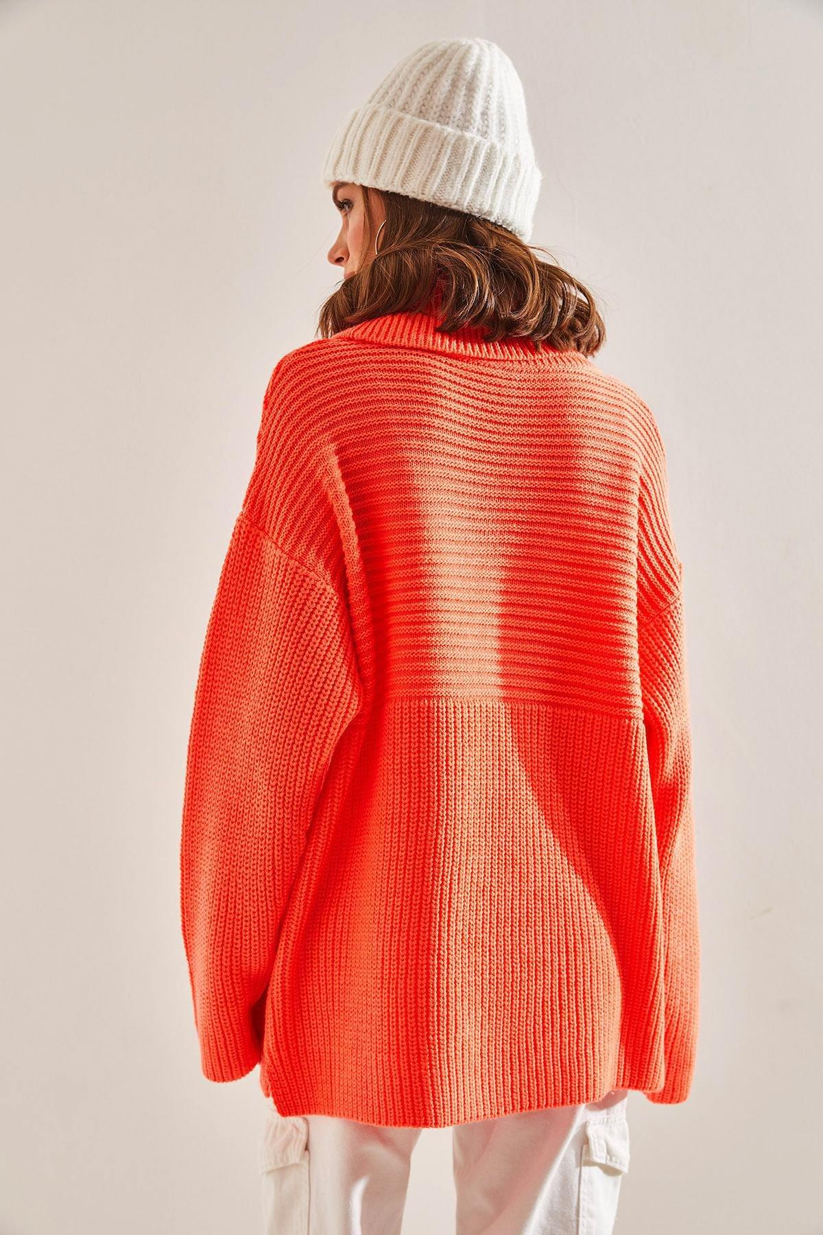 Orange Turtleneck Sweater, Coral, large image number 3
