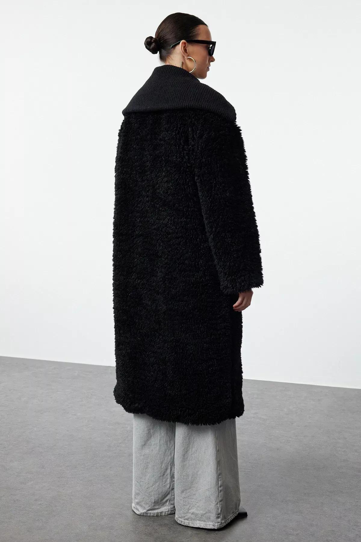 Black Oversize Plush Coat, , large image number 4