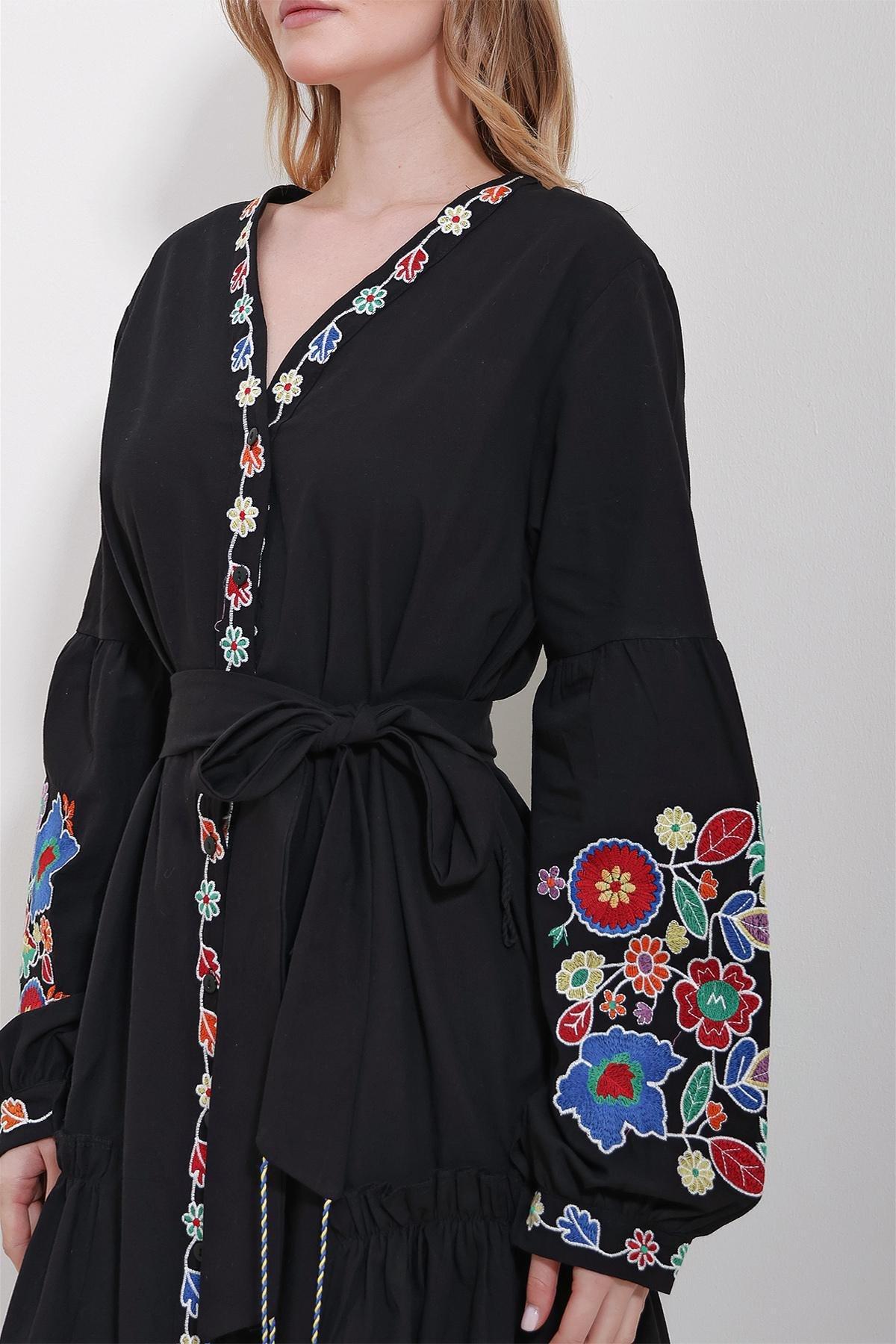 Black V-Neck Embroidery Dress, BLACK, large image number 4