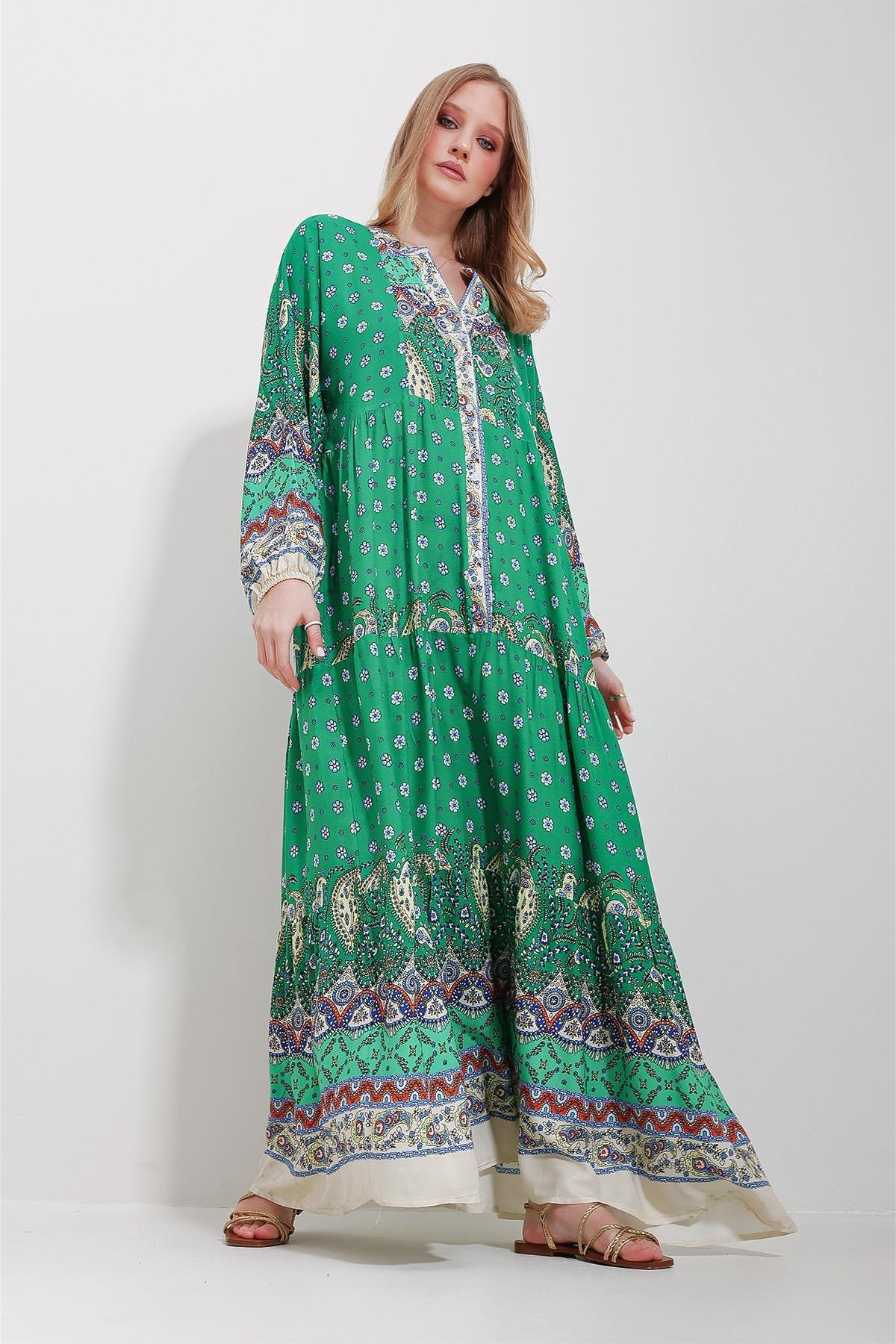 Green Ethnic Print Maxi Dress, , large image number 3
