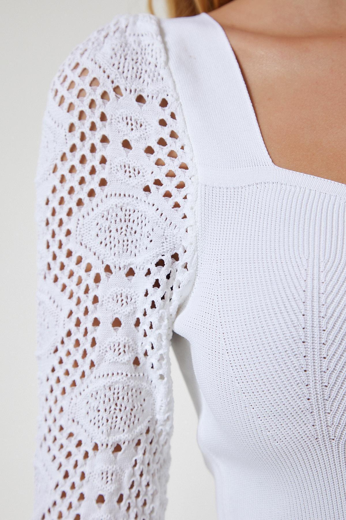 White Heart Neck Knitwear Blouse, C101_5696, large image number 4