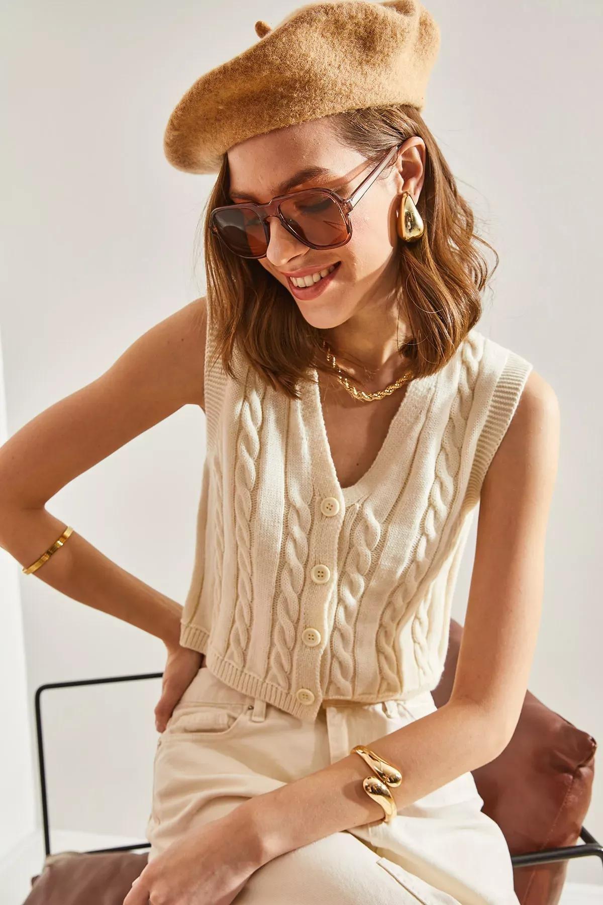 Cream V-Neck Knitted Vest Top, Cream, large image number 2