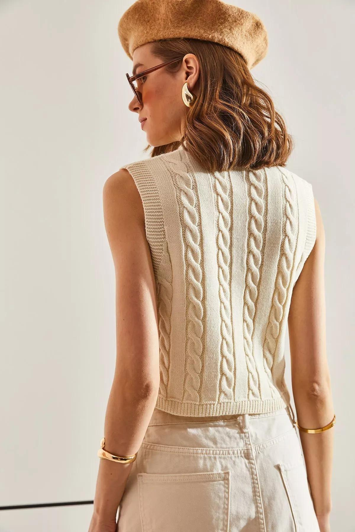 Cream V-Neck Knitted Vest Top, Cream, large image number 3