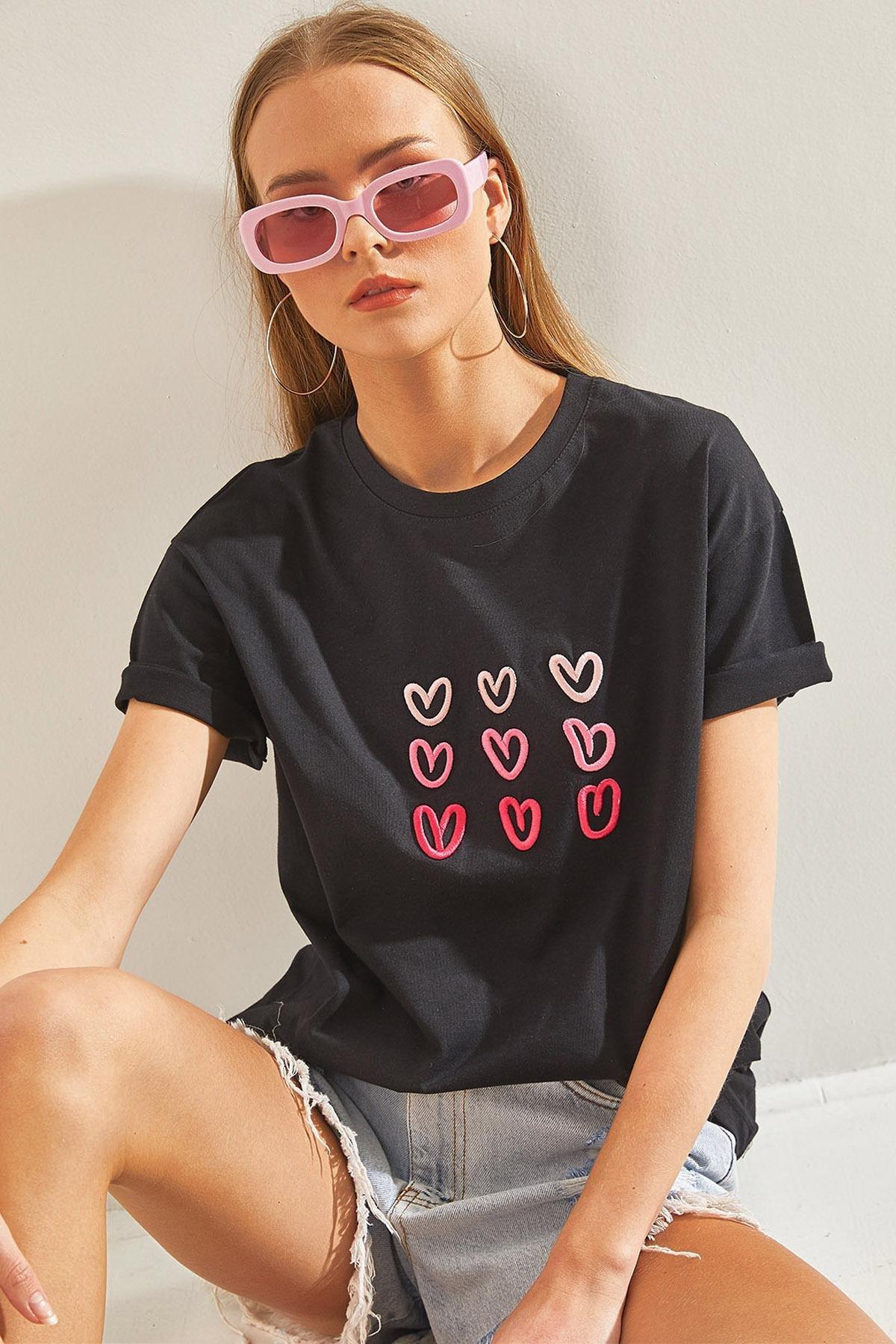 Black Heart Printed T-Shirt, , large image number 0
