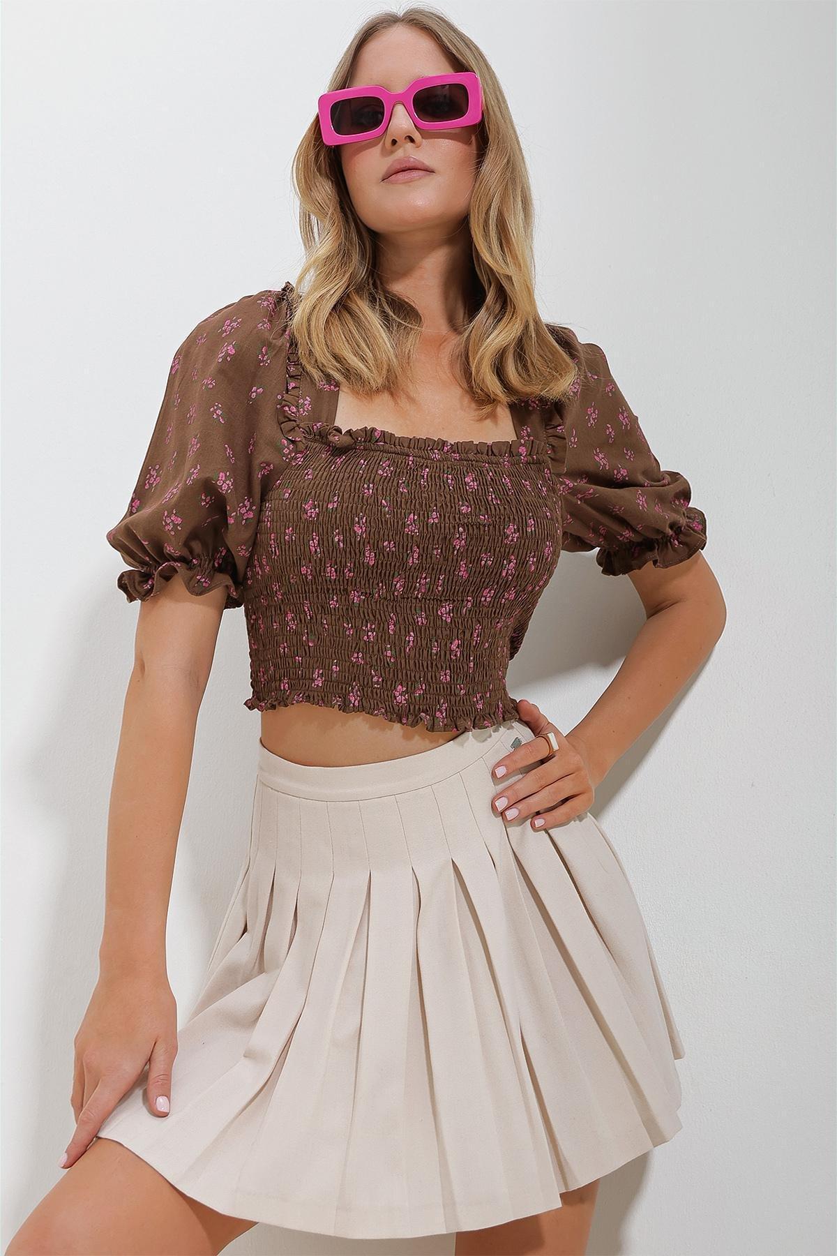 Brown Frills Ruffle Cropped Blouse, , large image number 3