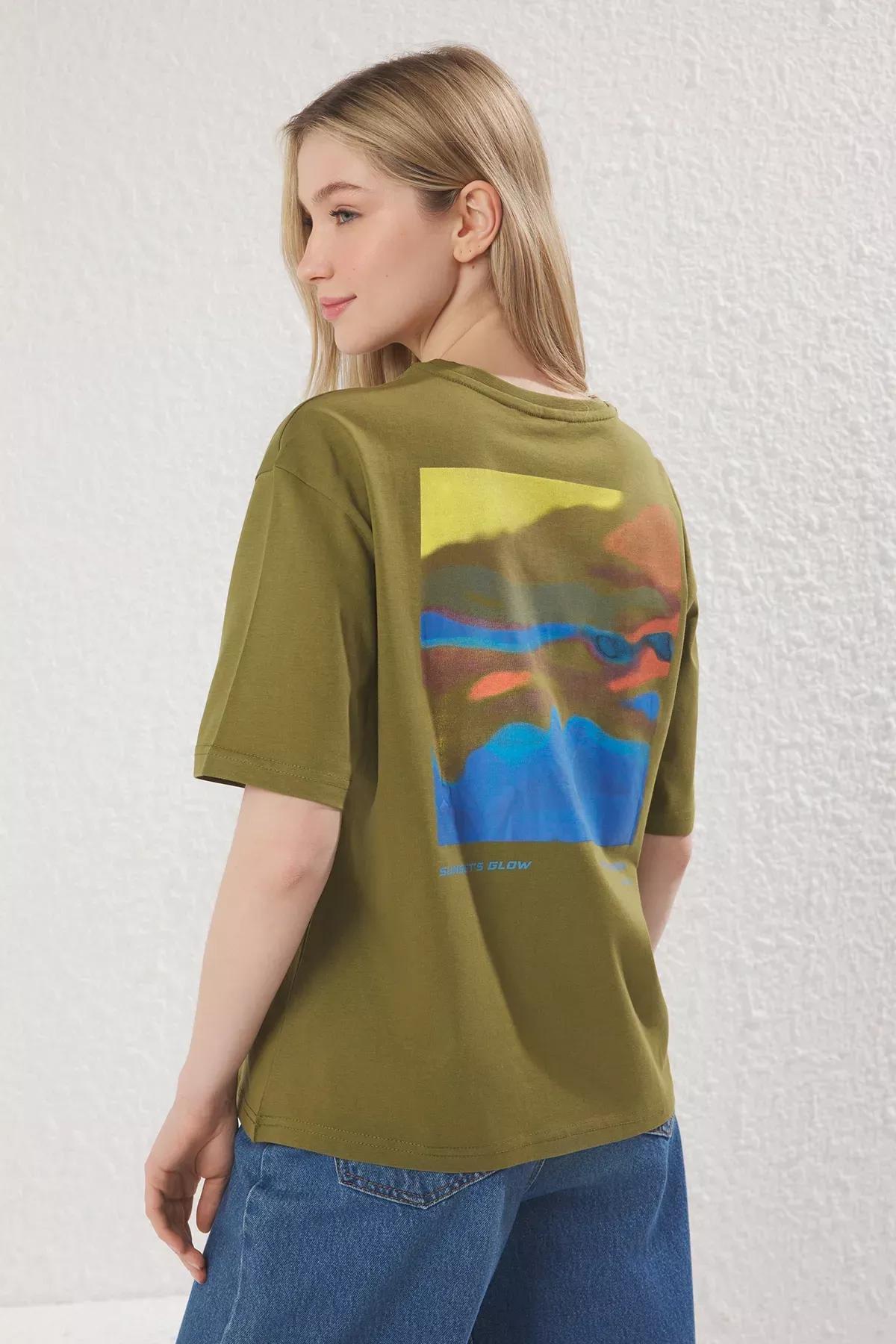 Green Printed Relaxed Knit T-Shirt, Khaki, large image number 3