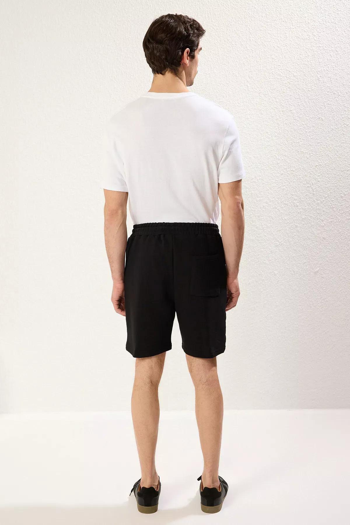 Black Text Printed Shorts & Bermuda, BLACK, large image number 5