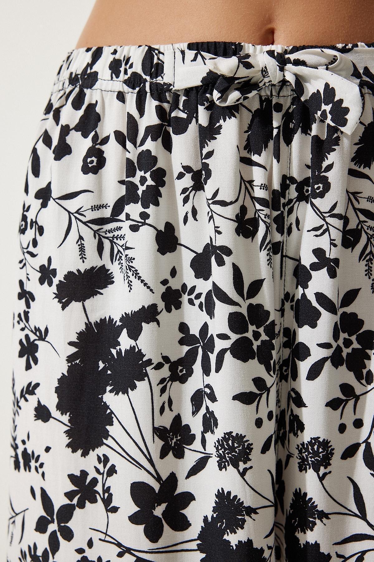 White Patterned Flowy Trousers, , large image number 4