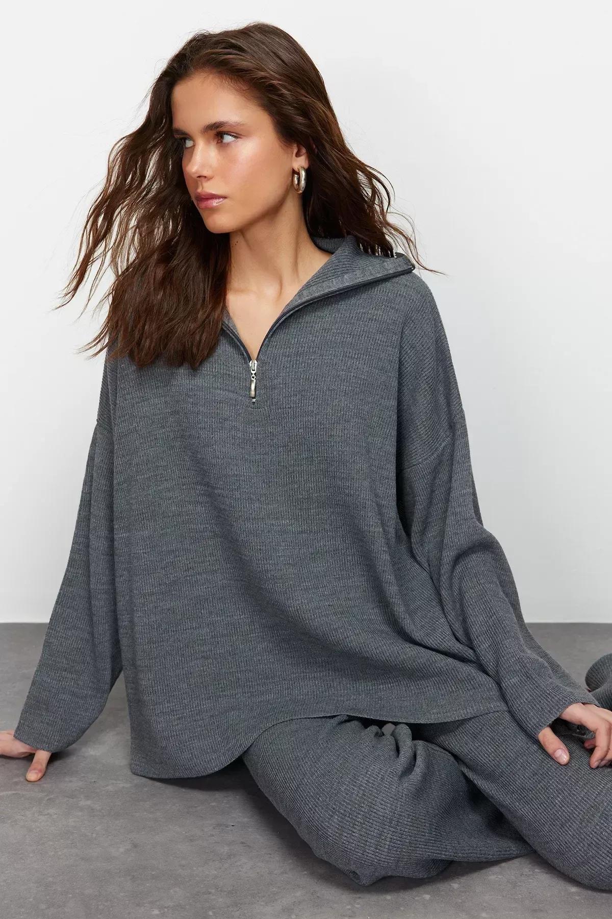 Grey Comfortable Cut Knitwear Co-Ord Set, C101_5662, large image number 1