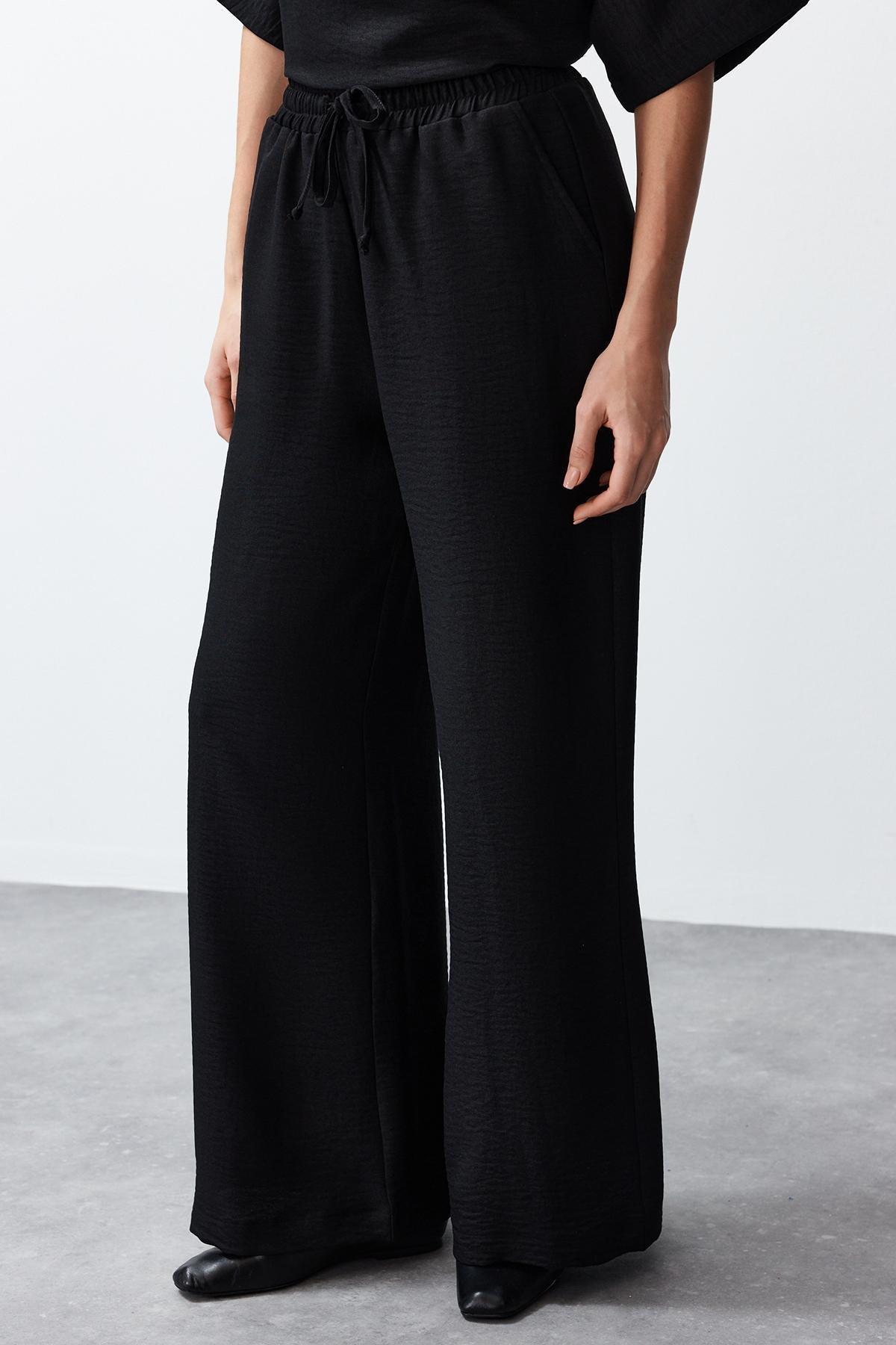 Black V-Neck Woven Co-Ord Set, , large image number 3