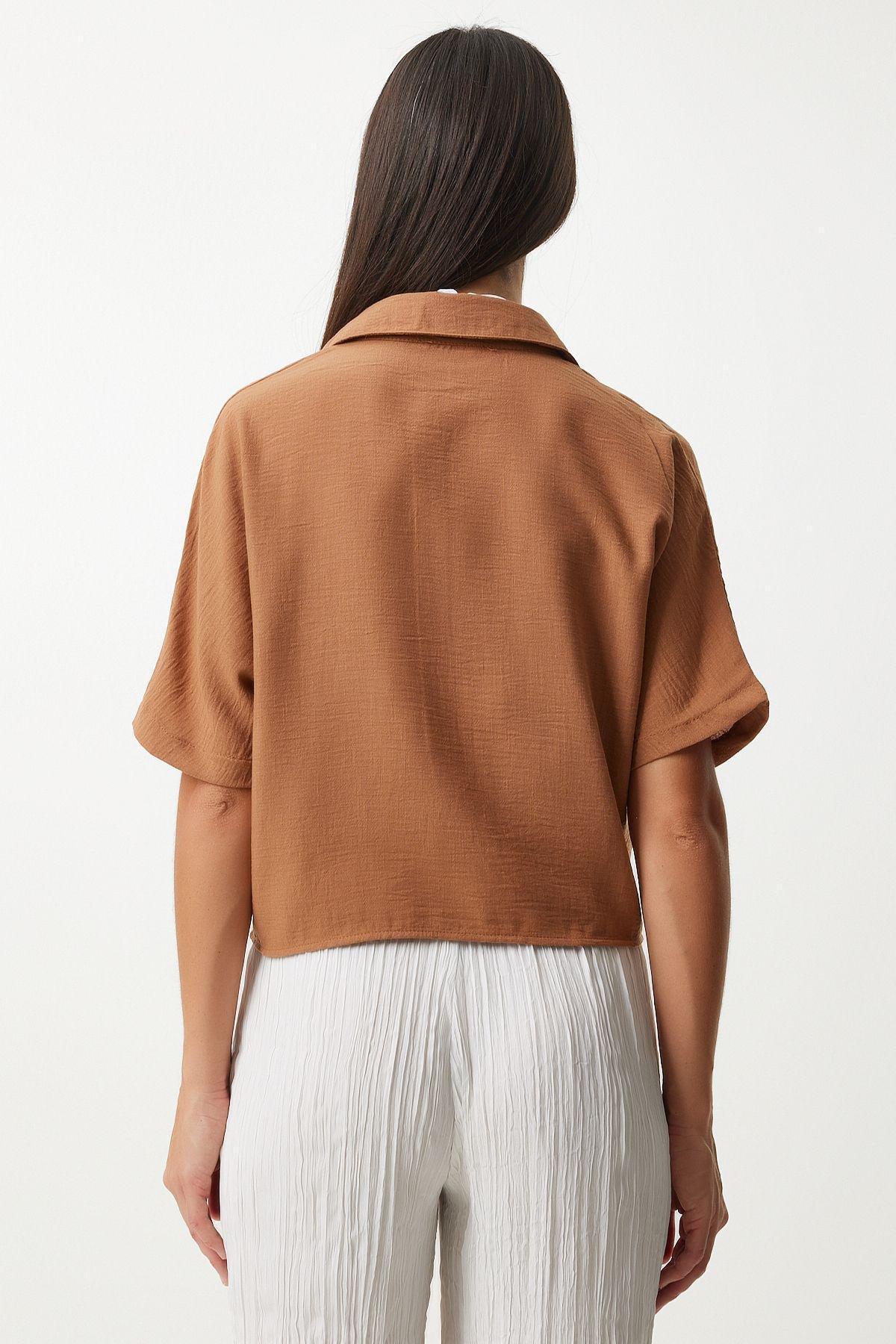 Camel Textured Cropped Blouse, , large image number 0