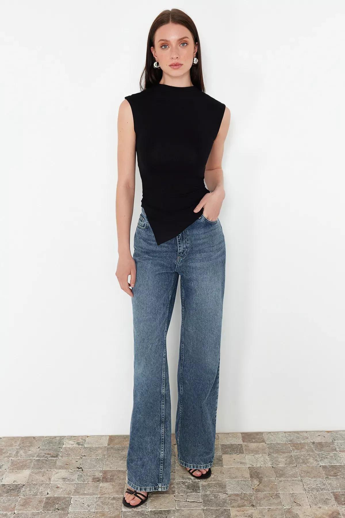 Black Fitted Asymmetrical Knitted Blouse, BLACK, medium