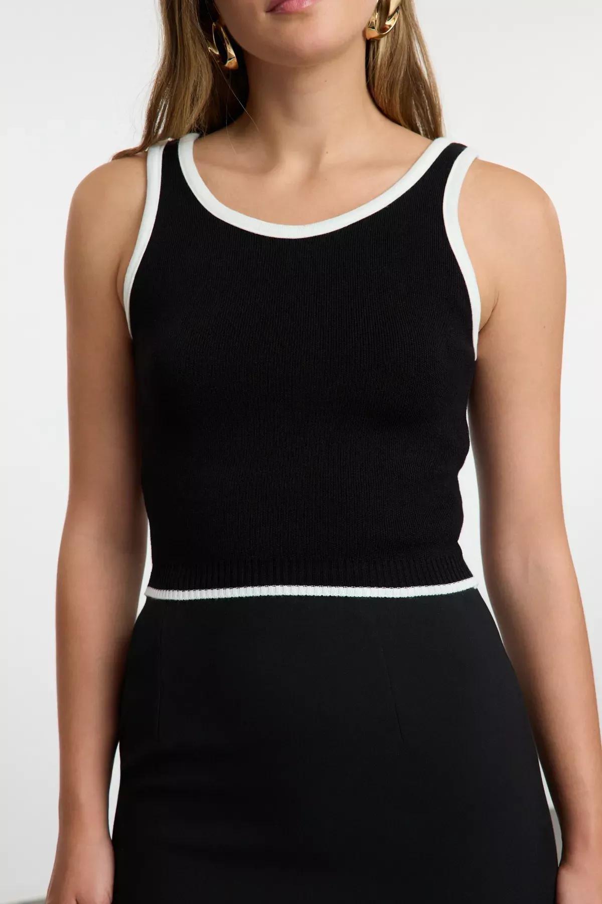Black Colorblock Knit Cardigan Set, , large image number 3