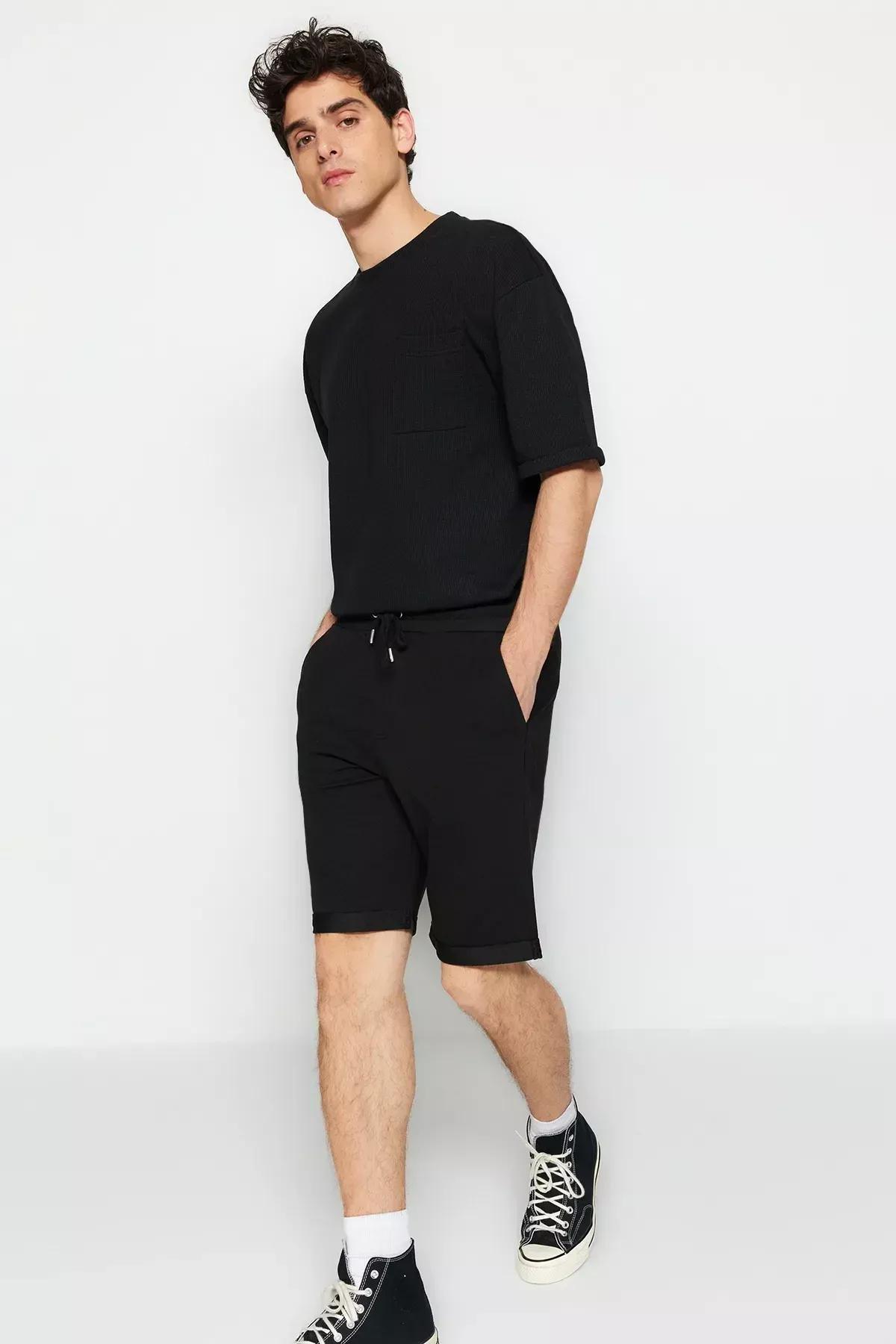 شورت بخصر متوسط الارتفاع، أسود, Black, large image number 3