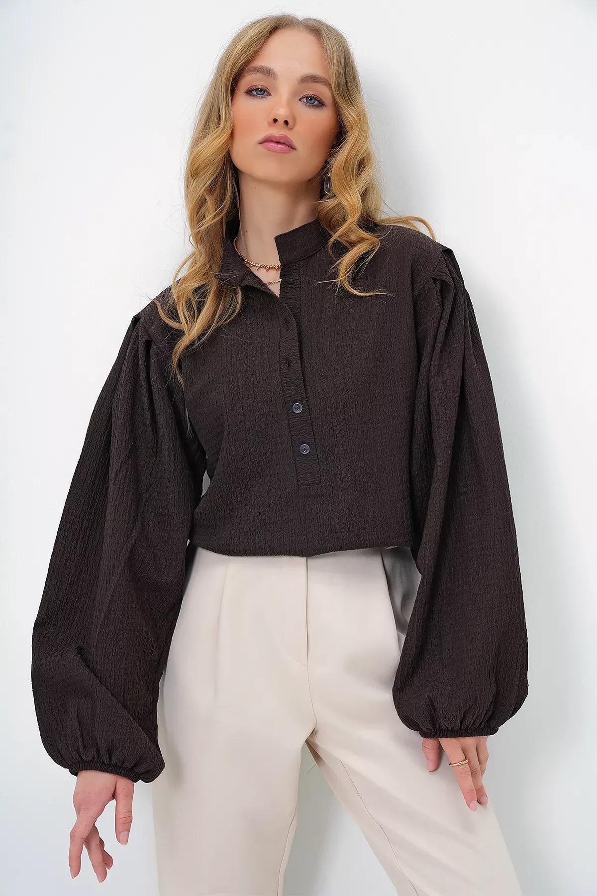 Green Princess Sleeve Blouse, Brown, large image number 1