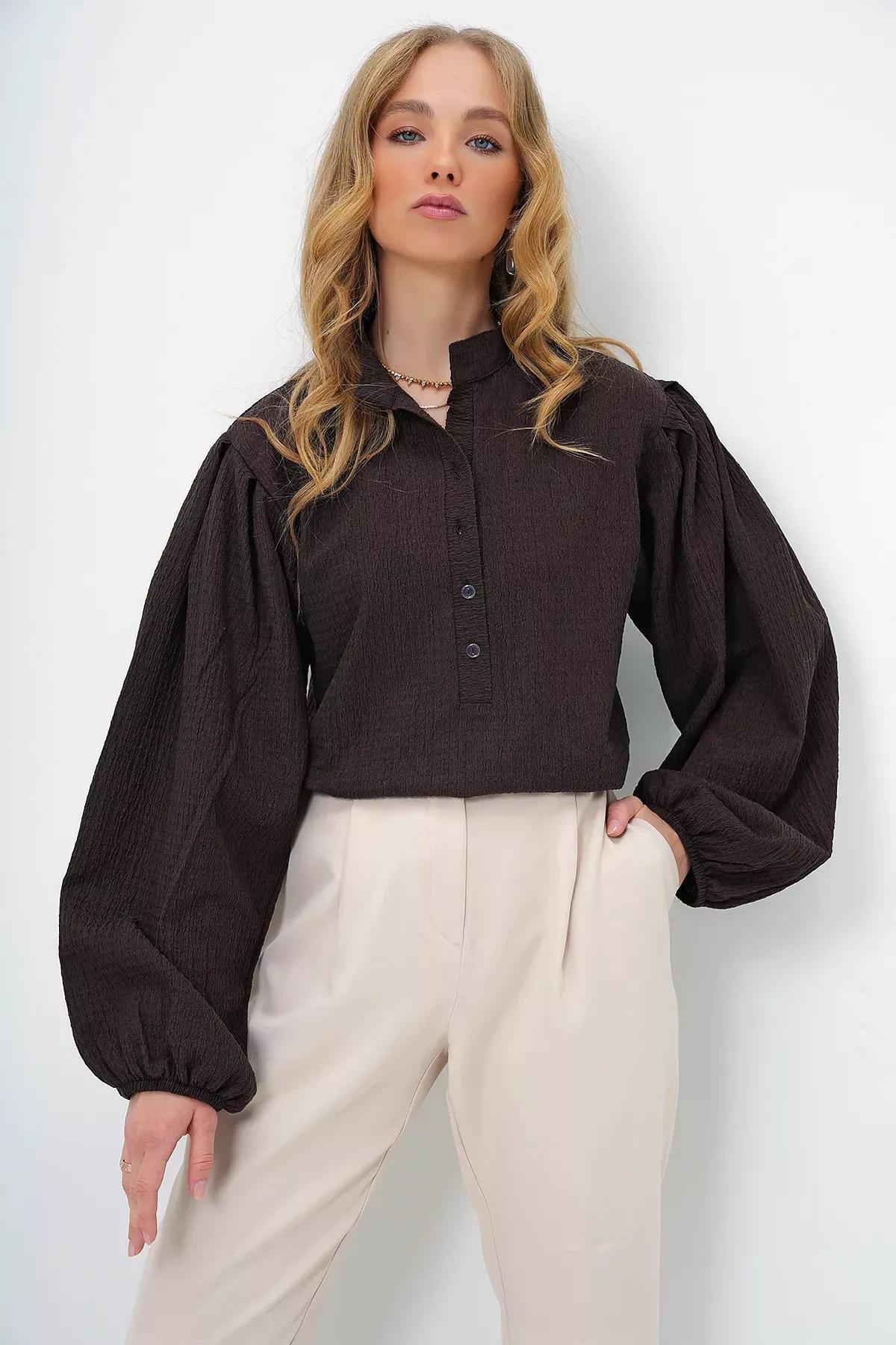 Green Princess Sleeve Blouse, Brown, large image number 3