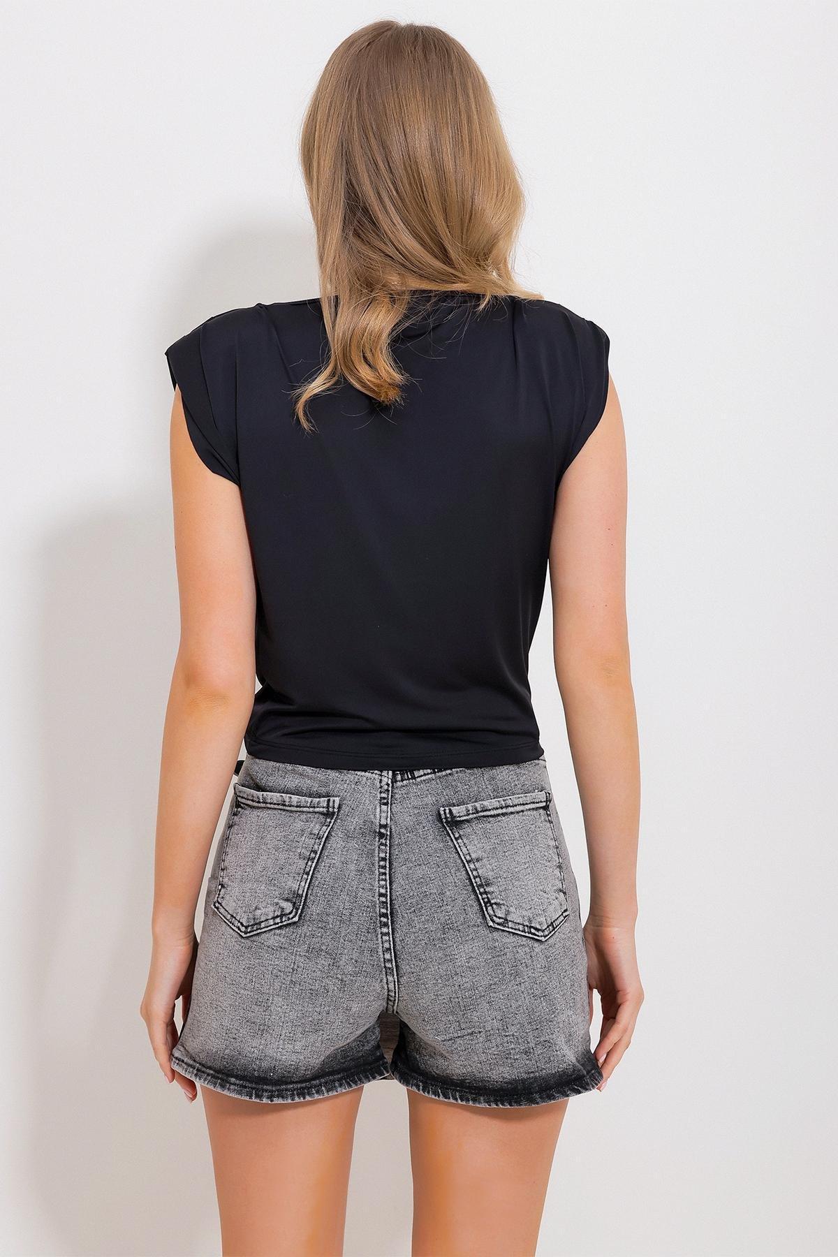 Black Plain Casual Cropped Blouse, , large image number 4