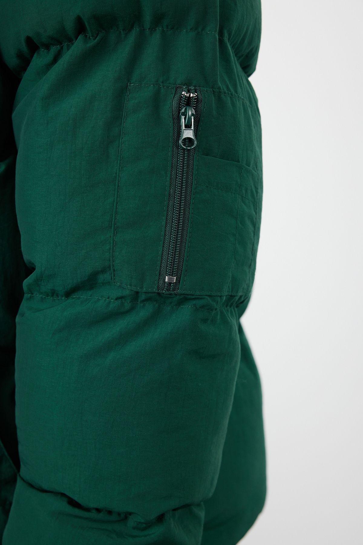 Green Taslan Relaxed Winter Puffer Coat, , large image number 4