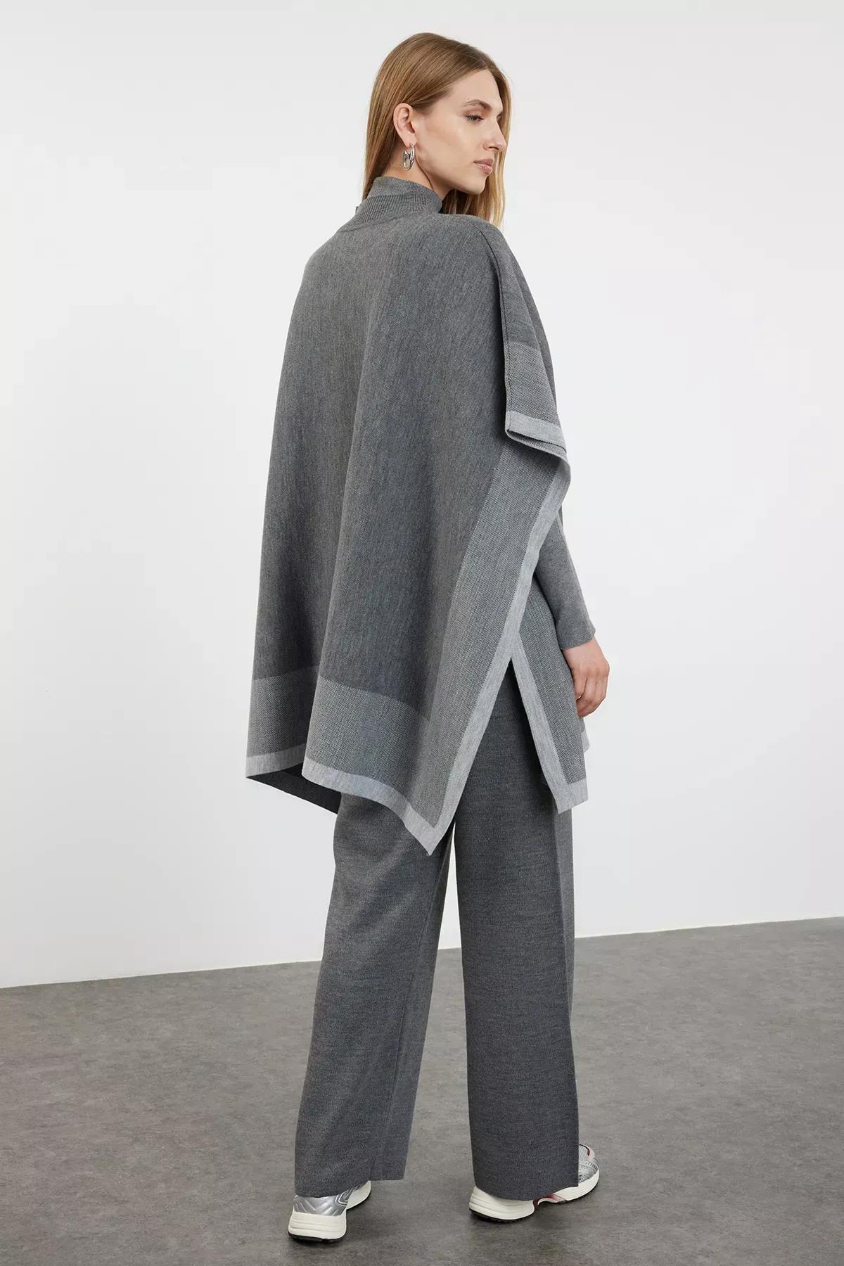 Grey Colorblock Knit Poncho Set, Grey, large image number 4